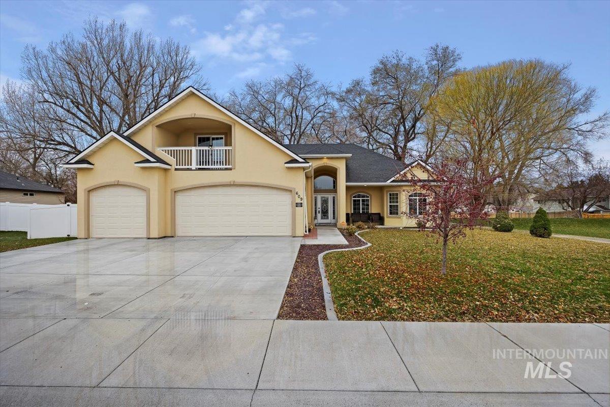609 Glen Eagle Dr Property Photo