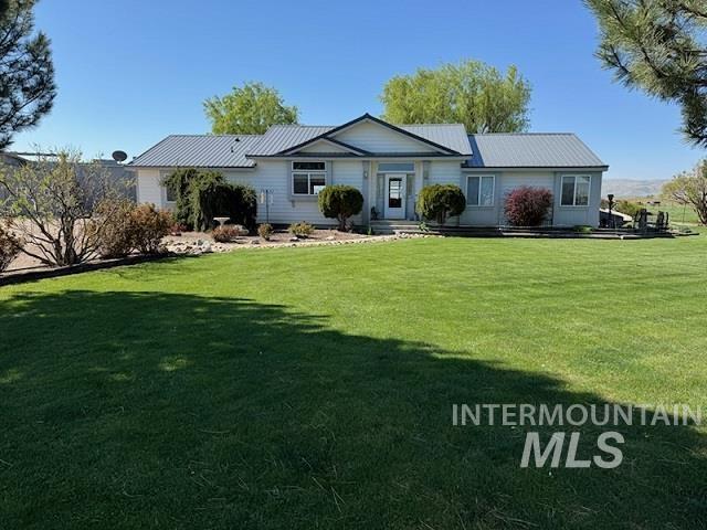 631 Pheasant Rd Property Photo