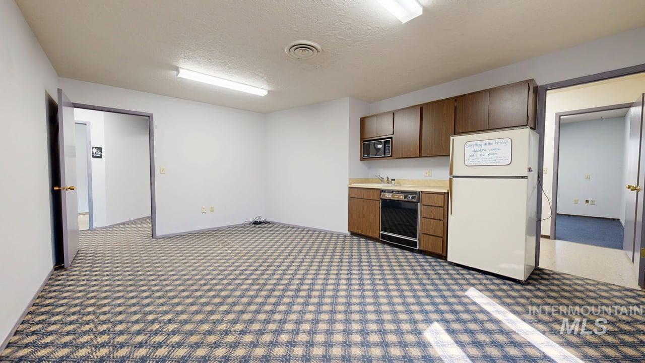 508 Thain Rd. Property Photo 9