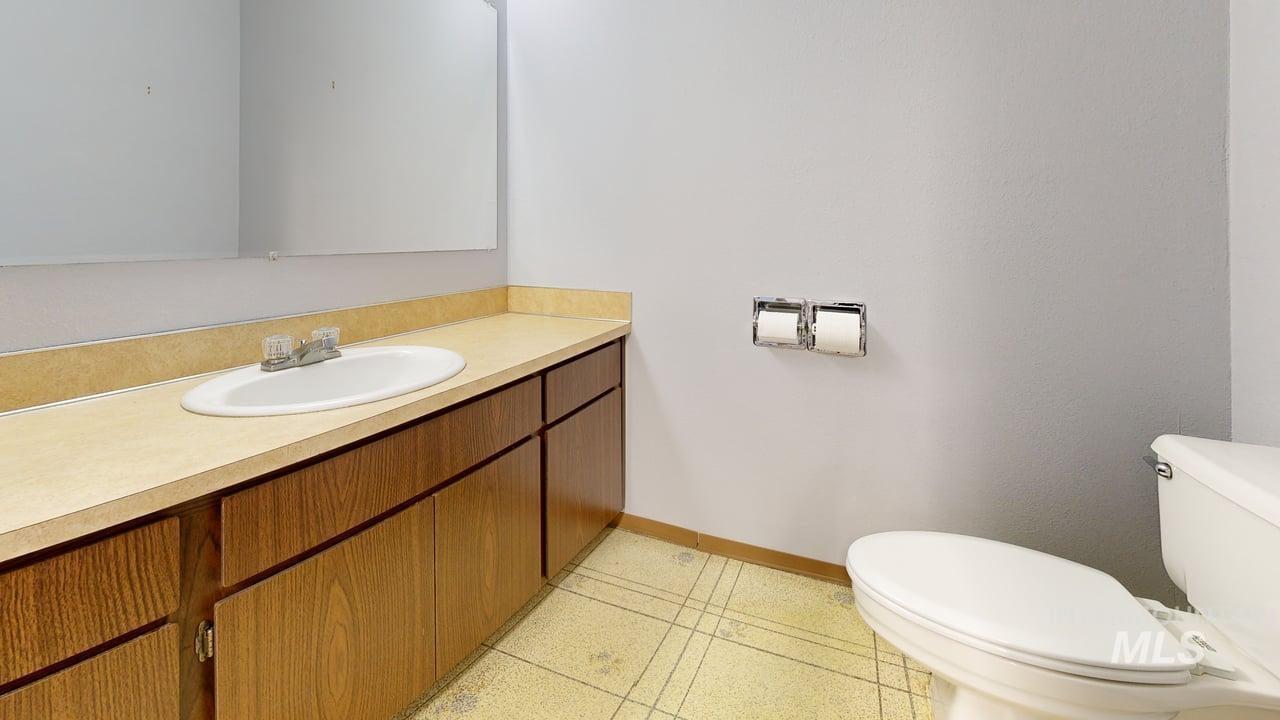 508 Thain Rd. Property Photo 12