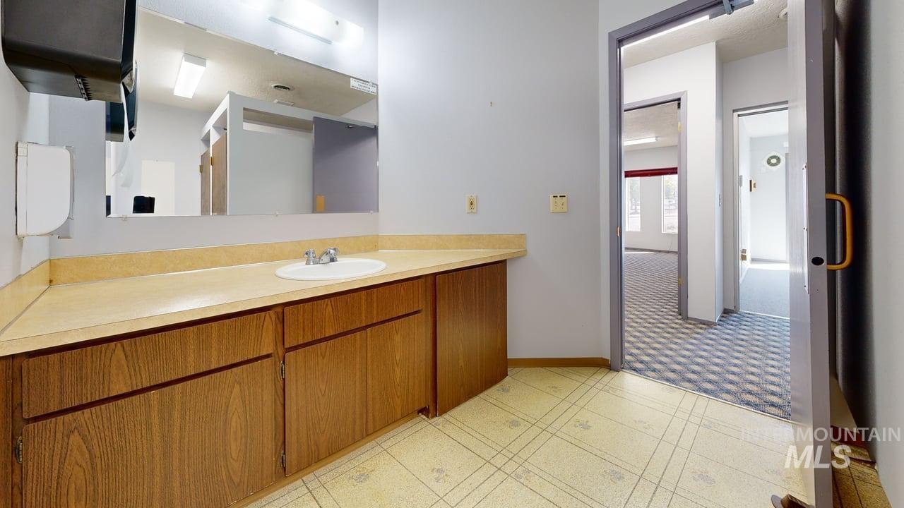 508 Thain Rd. Property Photo 13