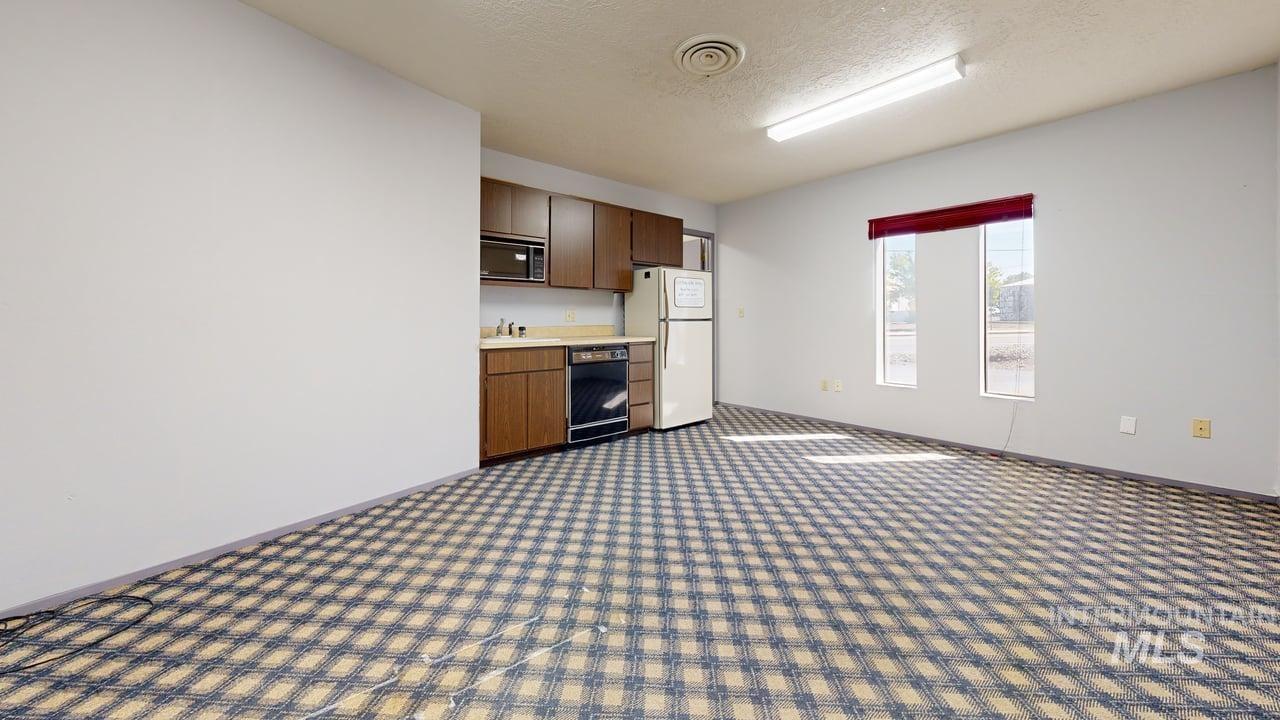 508 Thain Rd. Property Photo 18