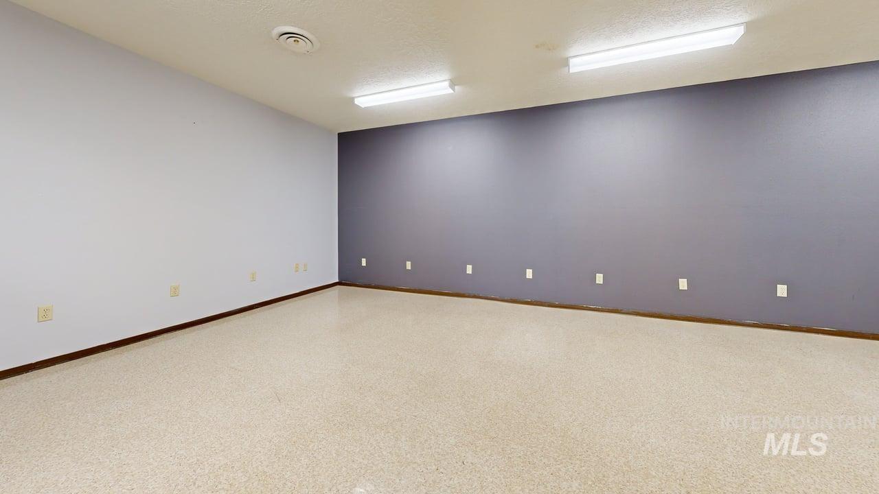 508 Thain Rd. Property Photo 21