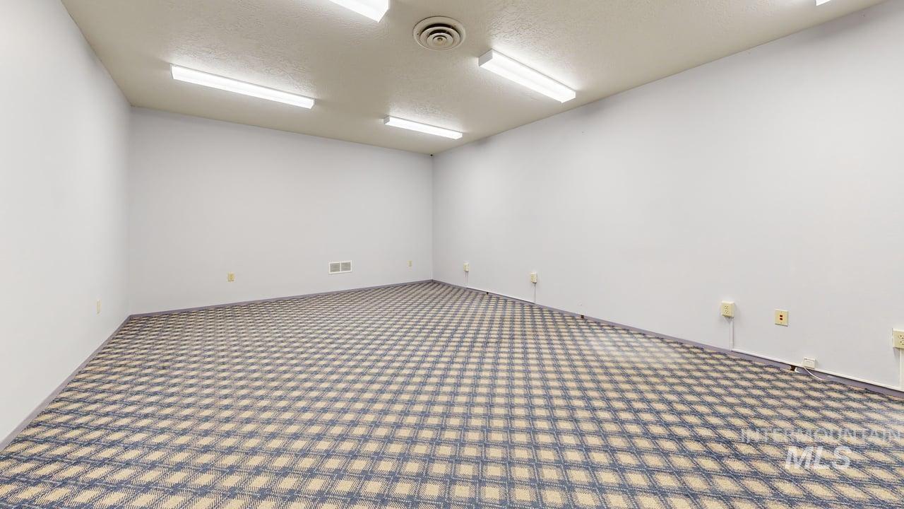 508 Thain Rd. Property Photo 23