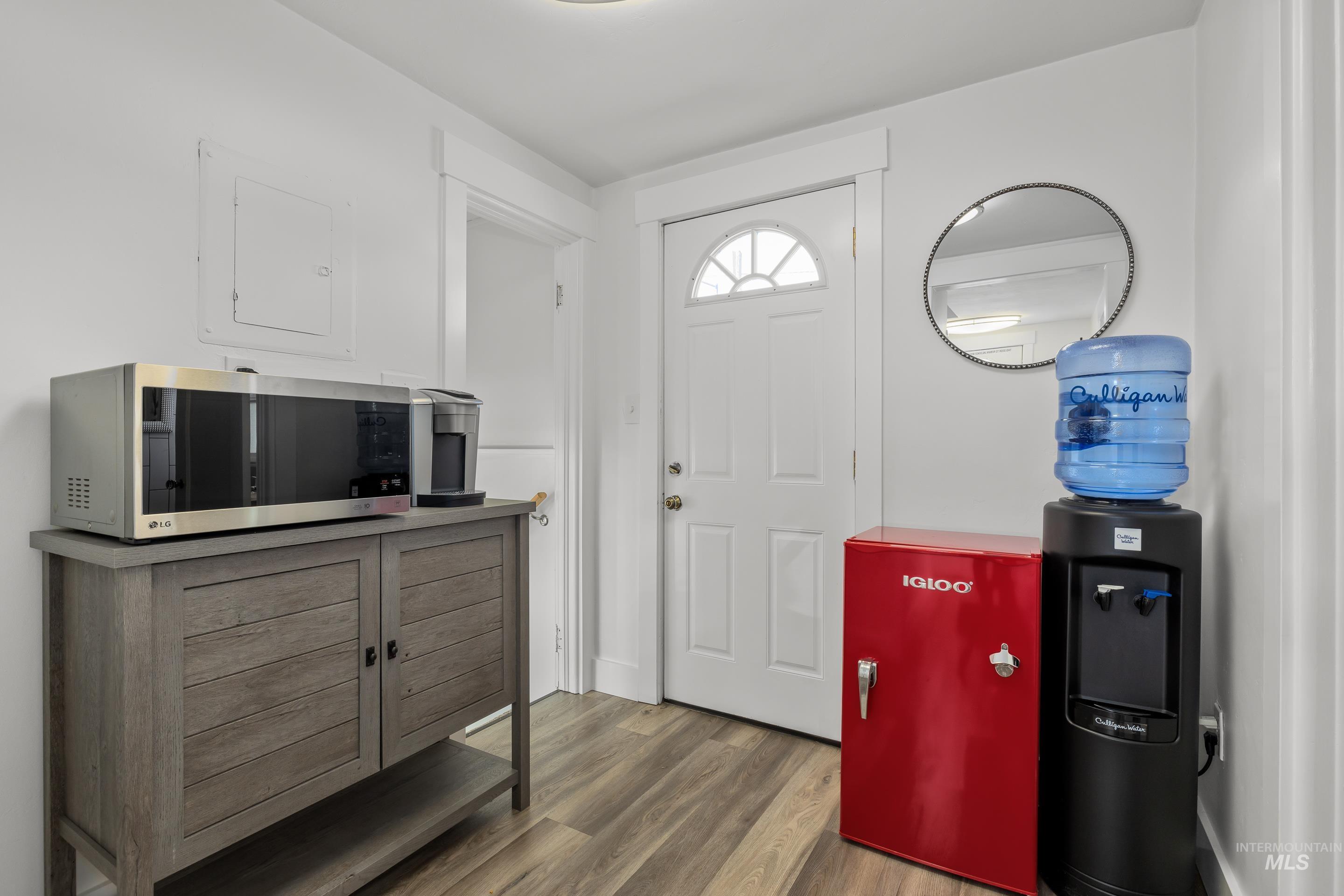 1701 N Beach St. Property Photo 10