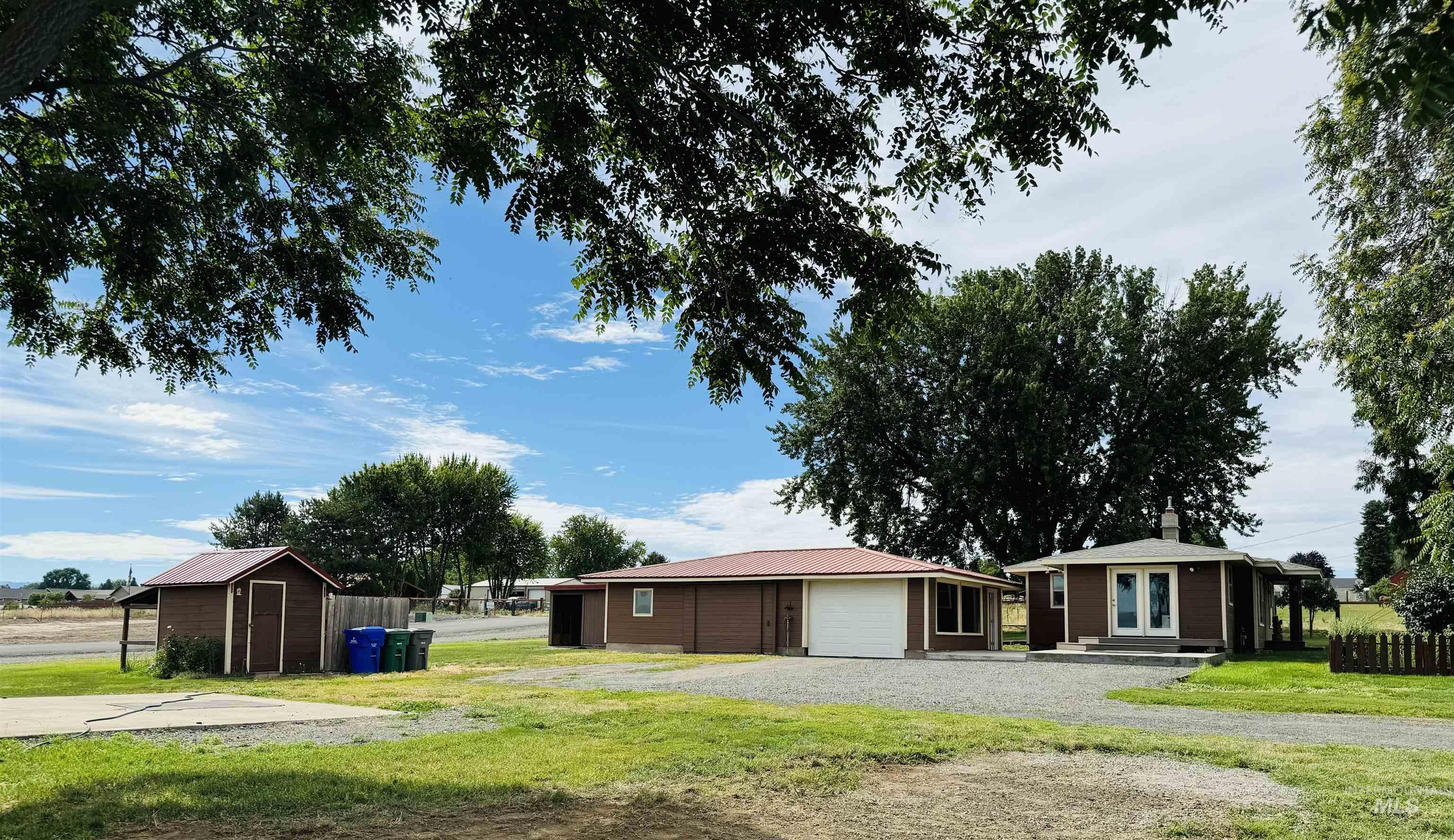 1823 Airway Ave Property Photo