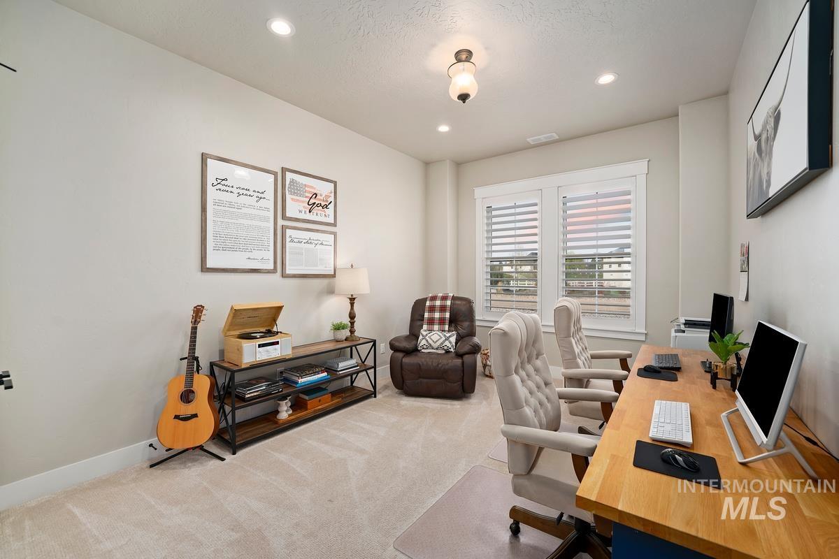 15111 Pinehurst Way Property Photo 24