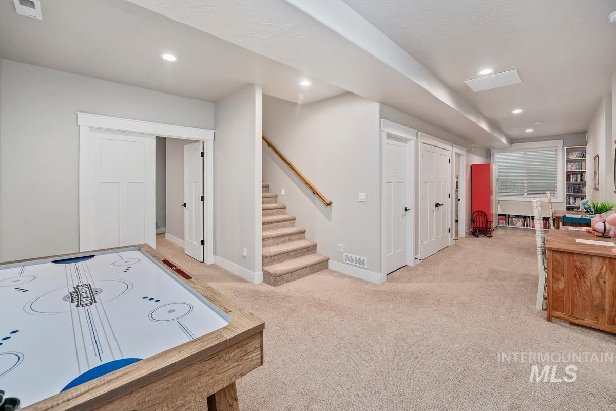 15111 Pinehurst Way Property Photo 25
