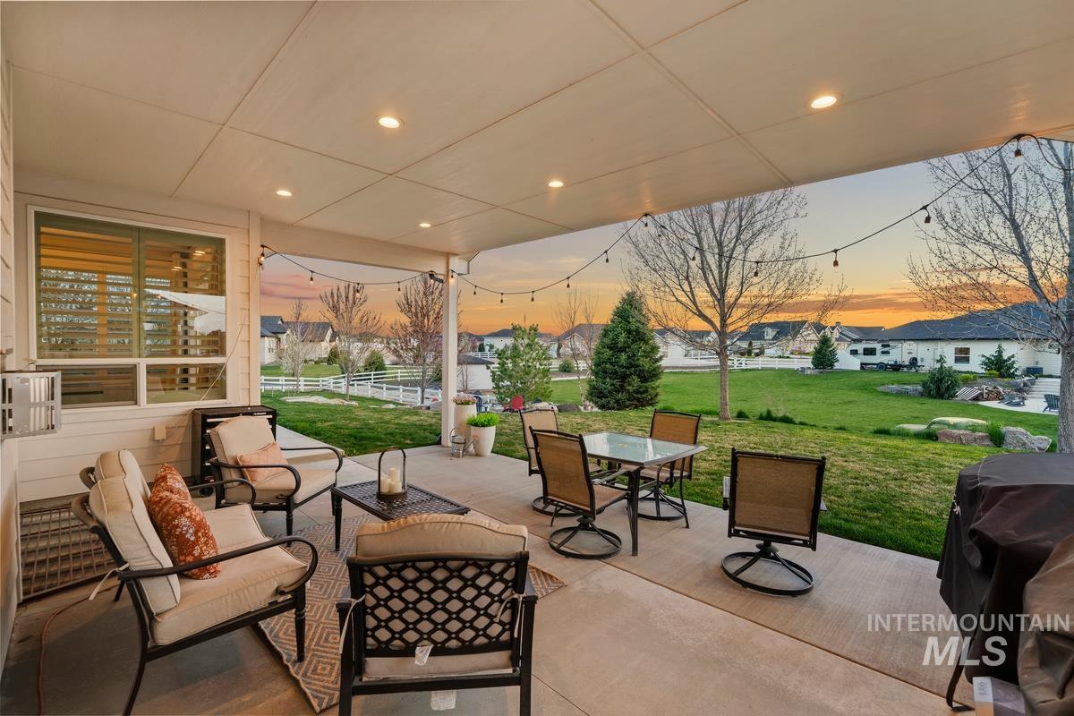 15111 Pinehurst Way Property Photo 35
