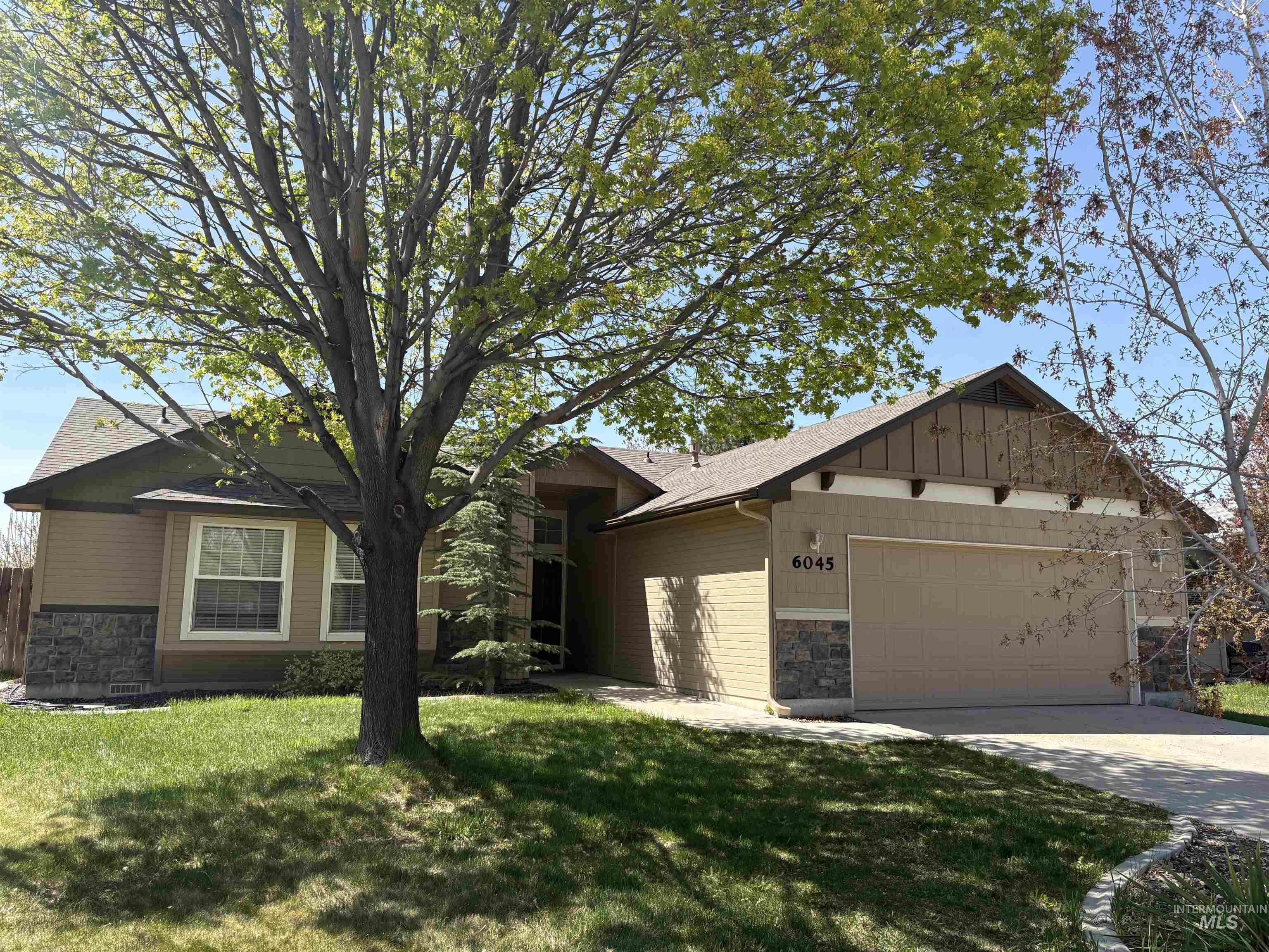 6045 Sweet Gum Way Property Photo 1