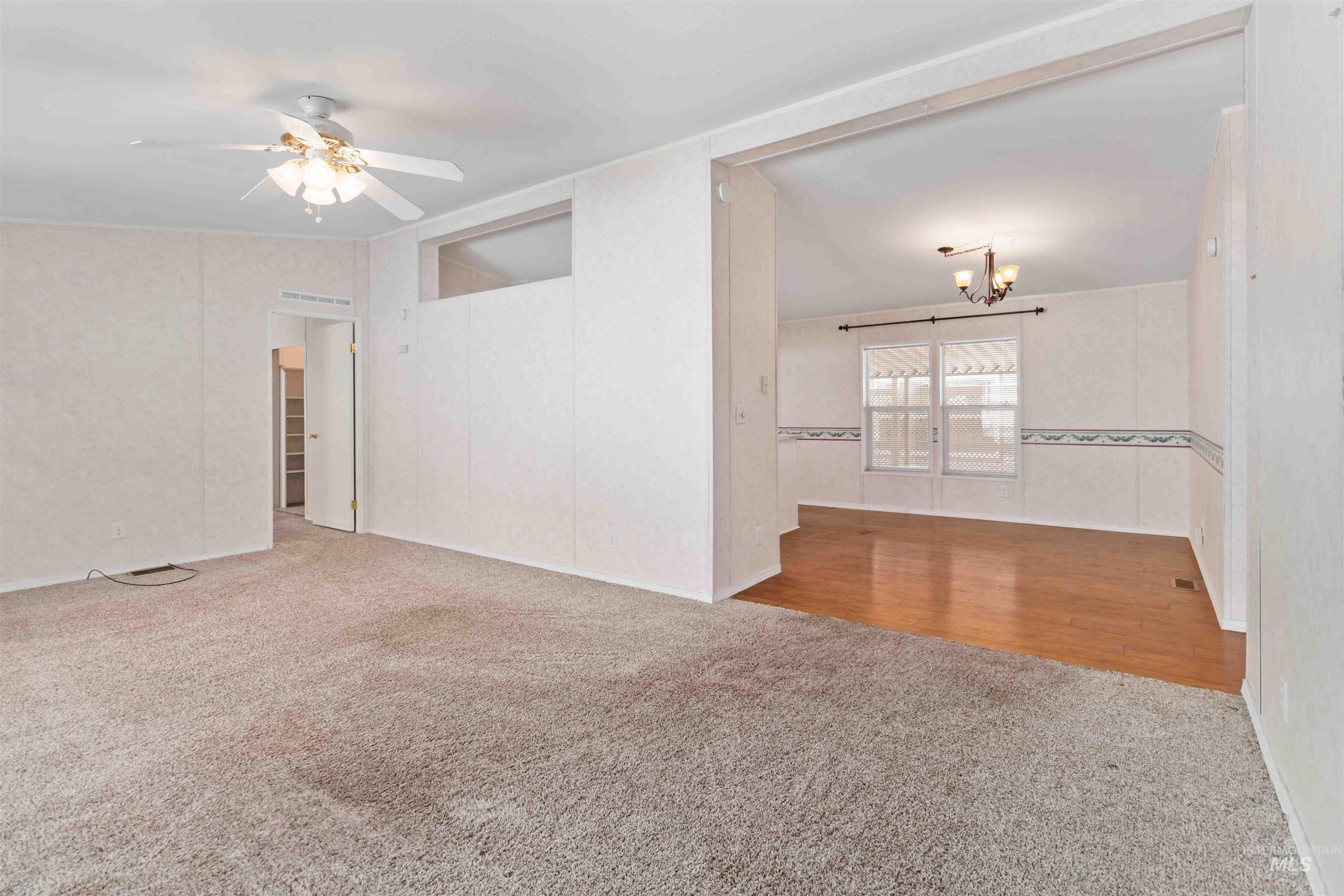 9390 Ustick Property Photo 4