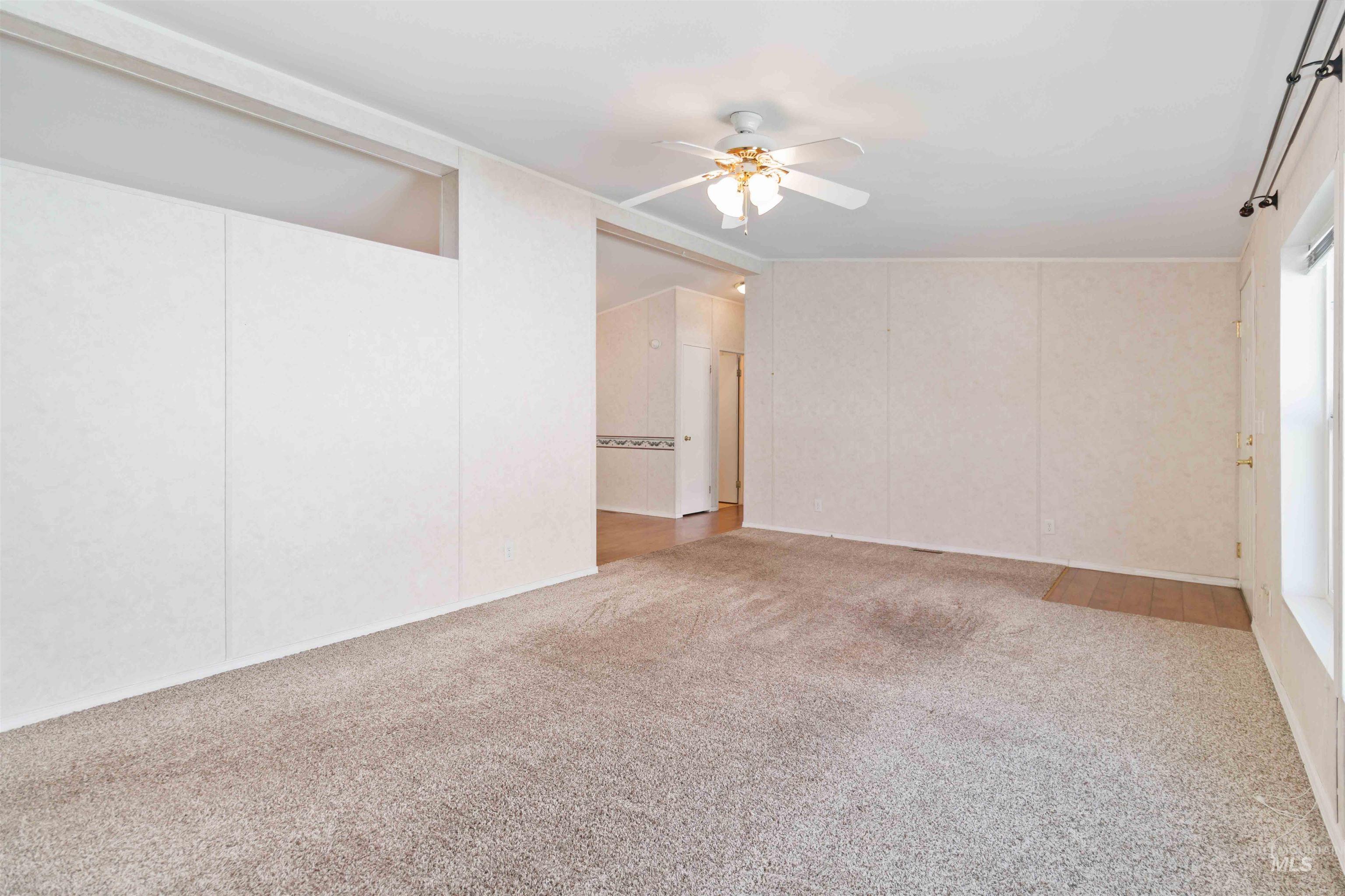 9390 Ustick Property Photo 10