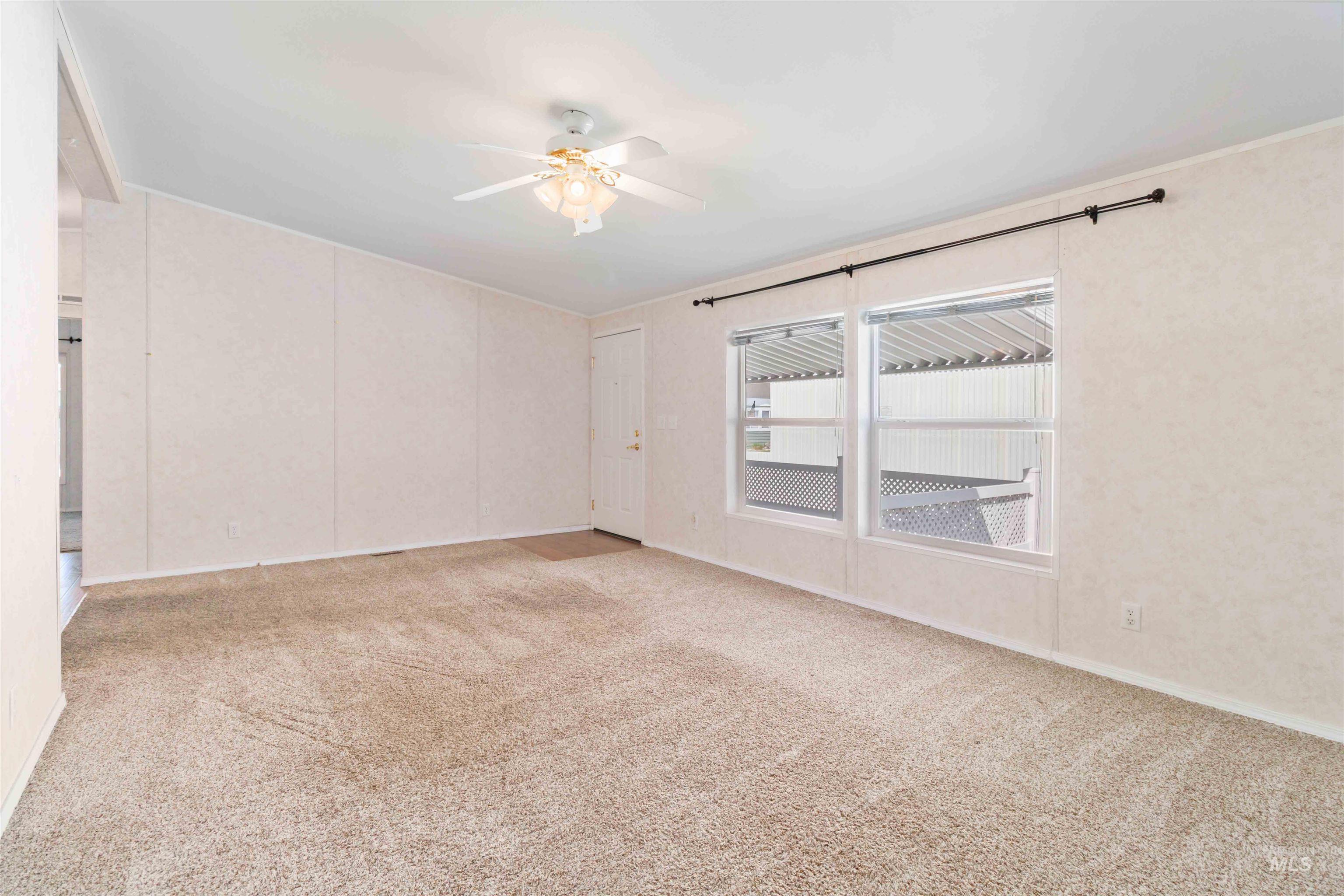 9390 Ustick Property Photo 11