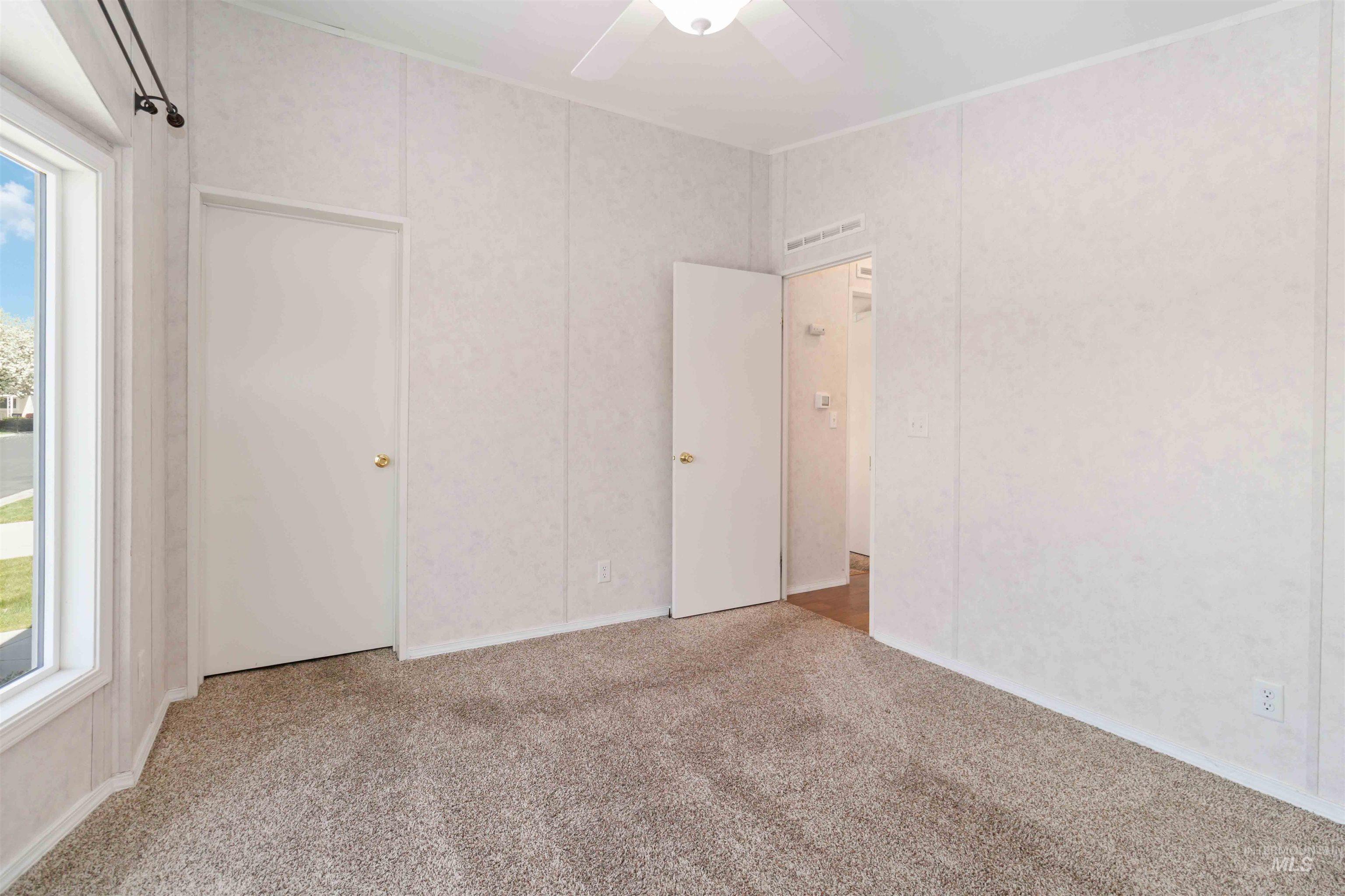 9390 Ustick Property Photo 17