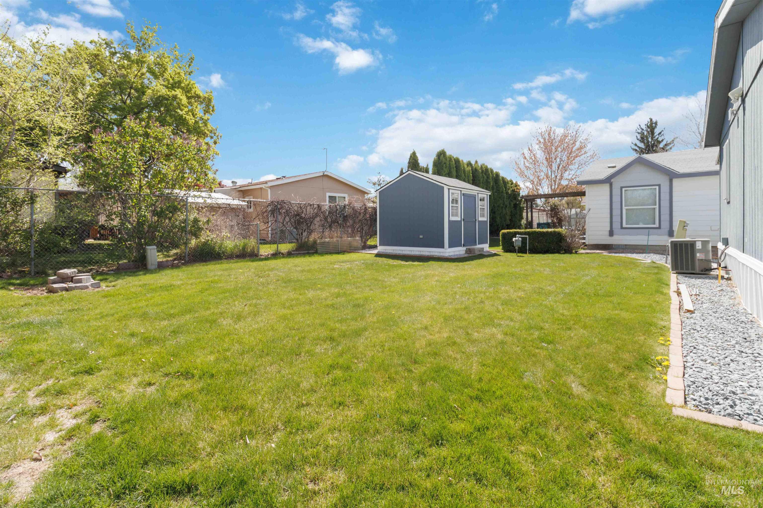 9390 Ustick Property Photo 22