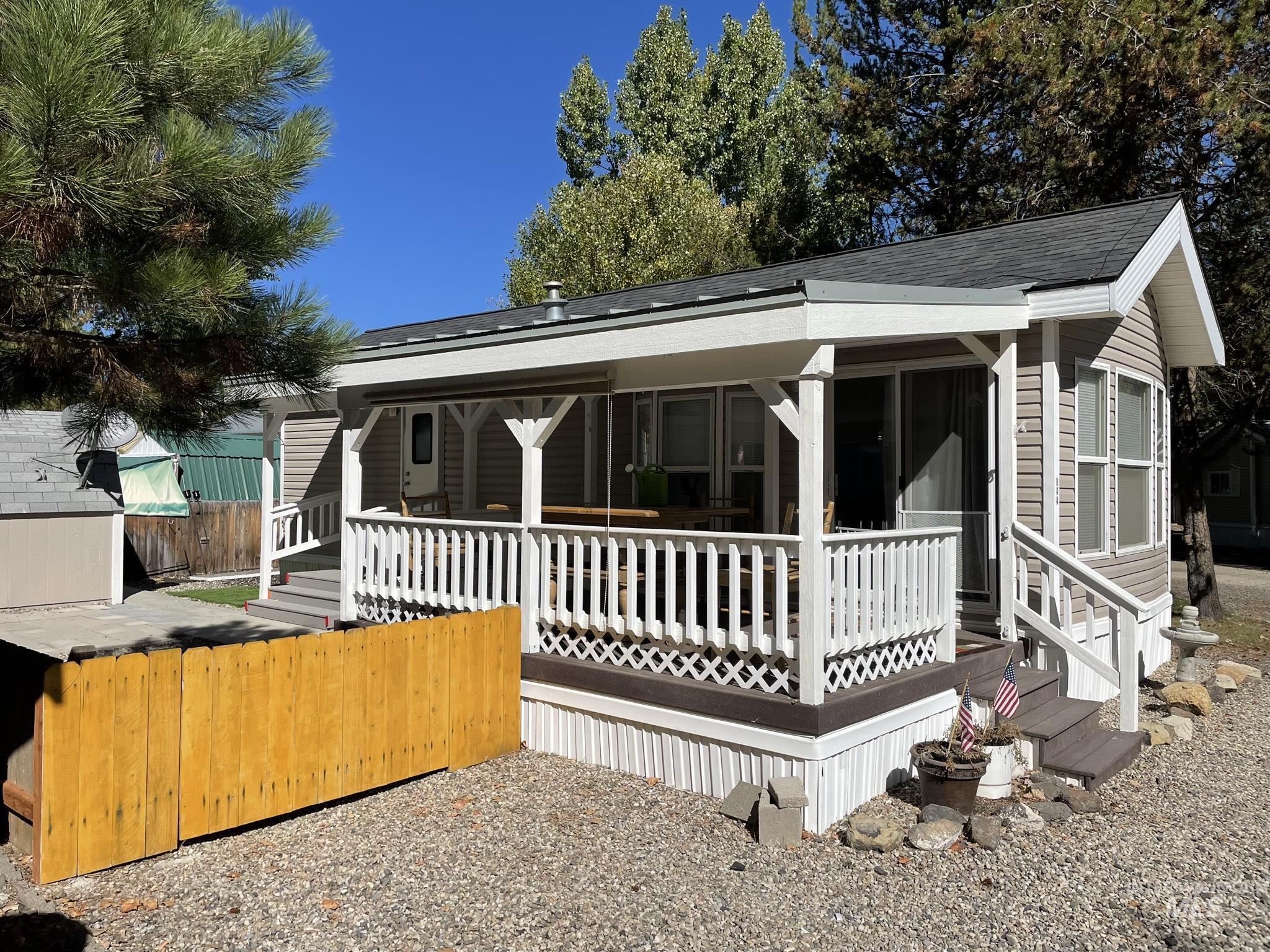 514 D44 Sawyer St Property Photo 1