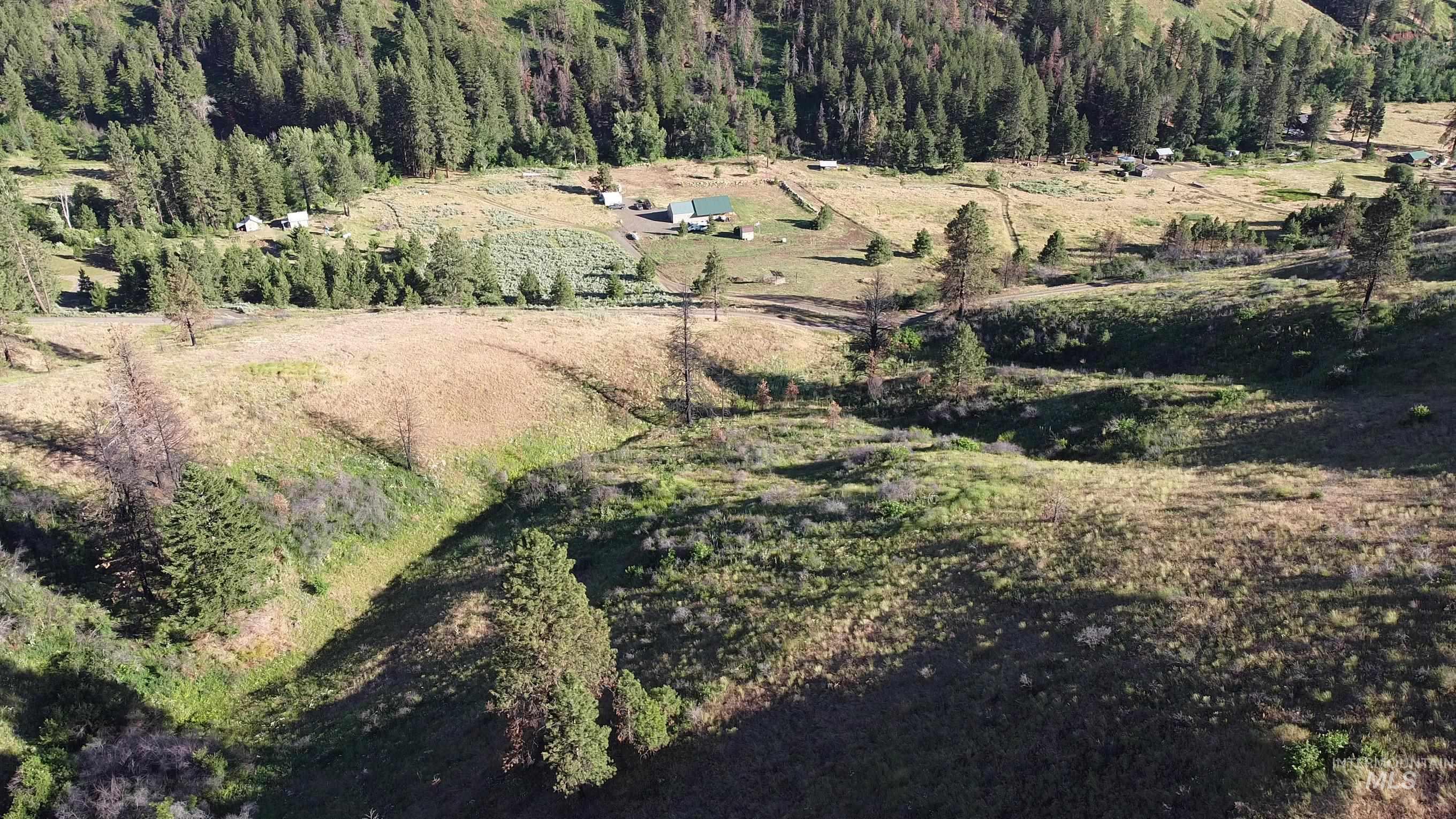 2267 Private Rd 1 Property Photo 4