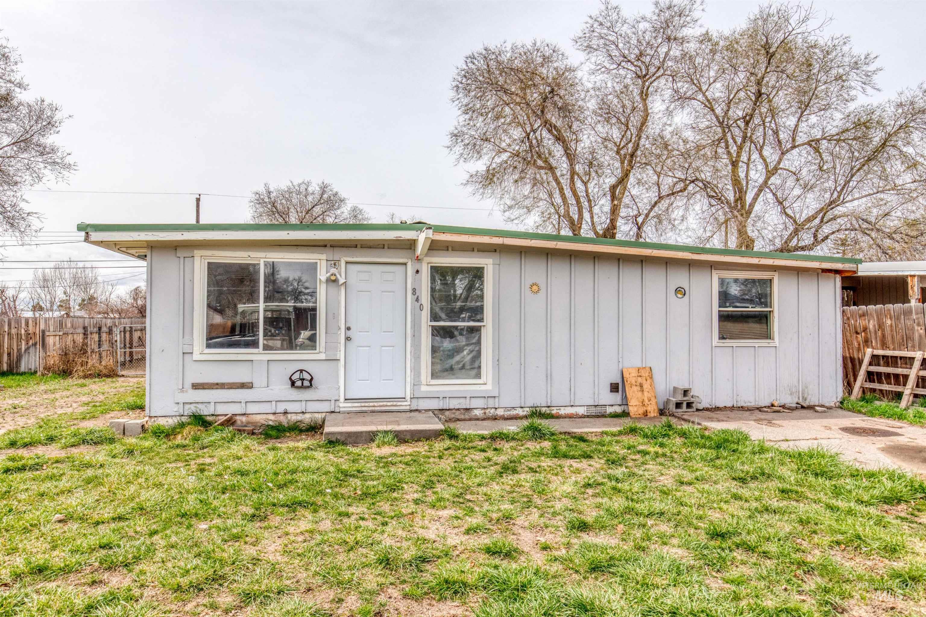 840 S 12th E Property Photo
