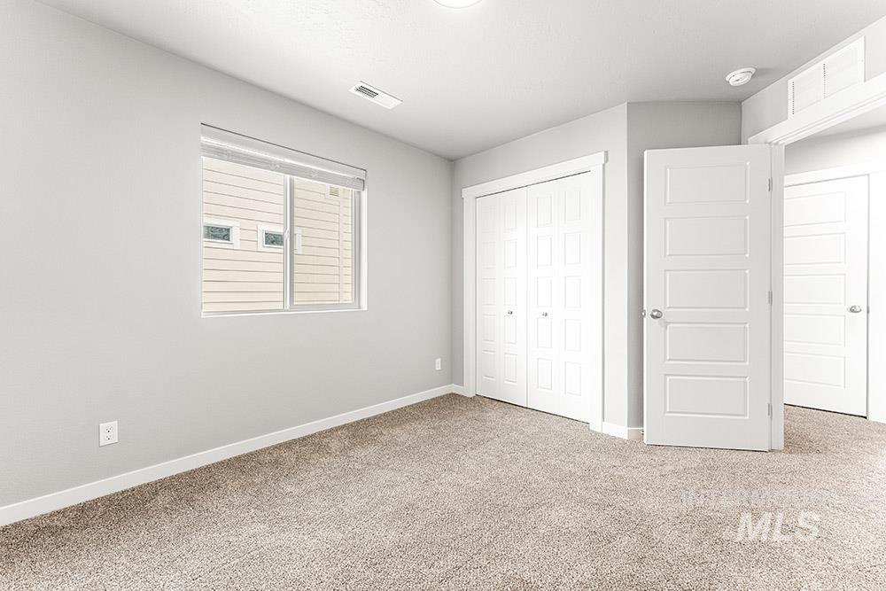 4887 W Thornapple Dr Property Photo 15