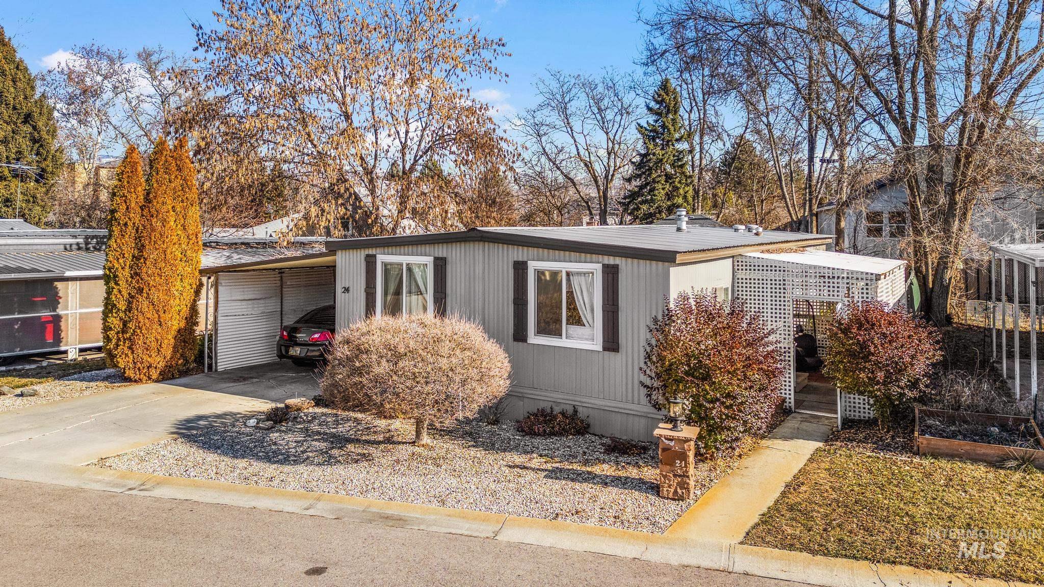 3181 W Alpine St. Property Photo