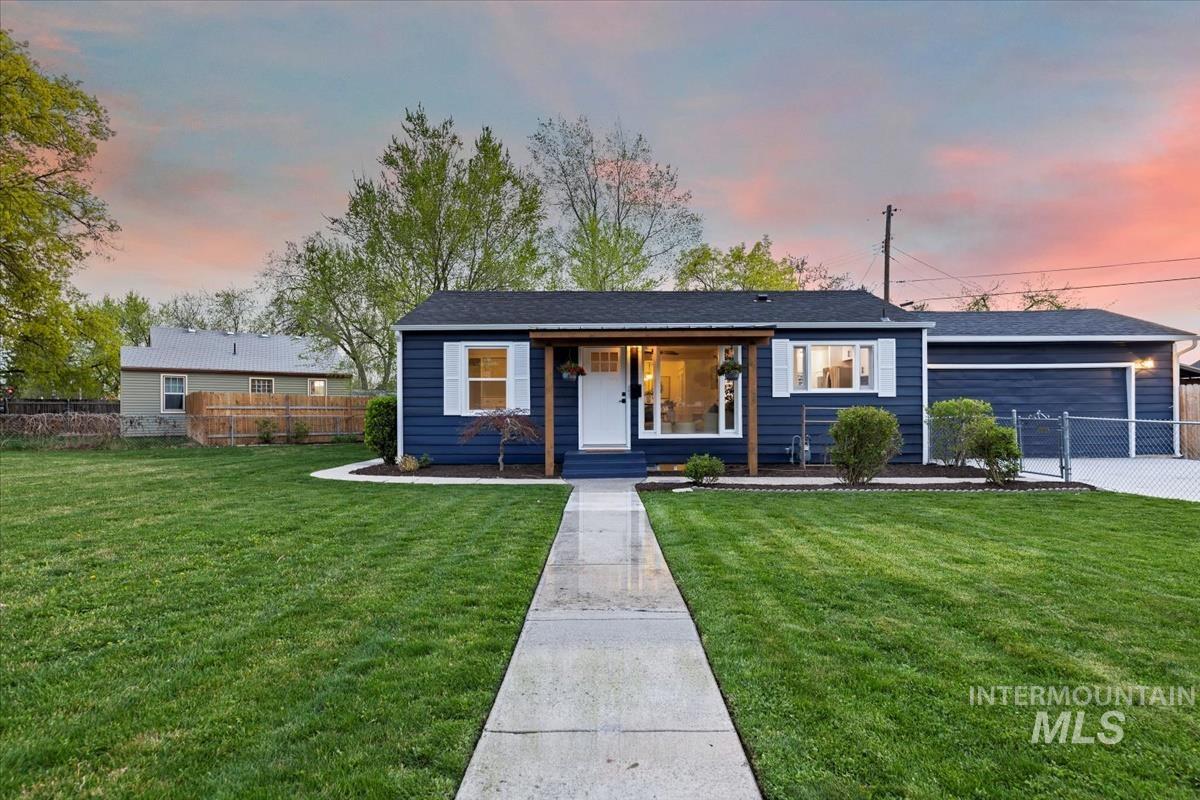 5805 W Robertson Drive Property Photo