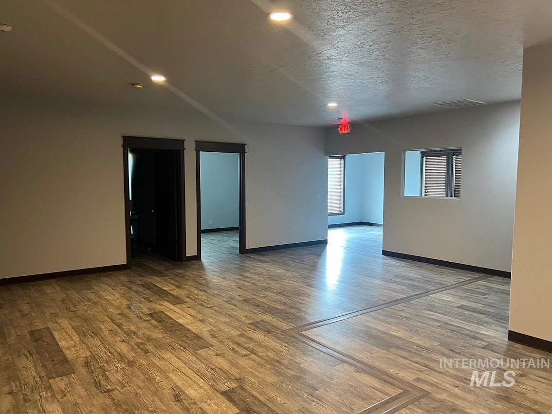 430 W Iowa Avenue Property Photo 3