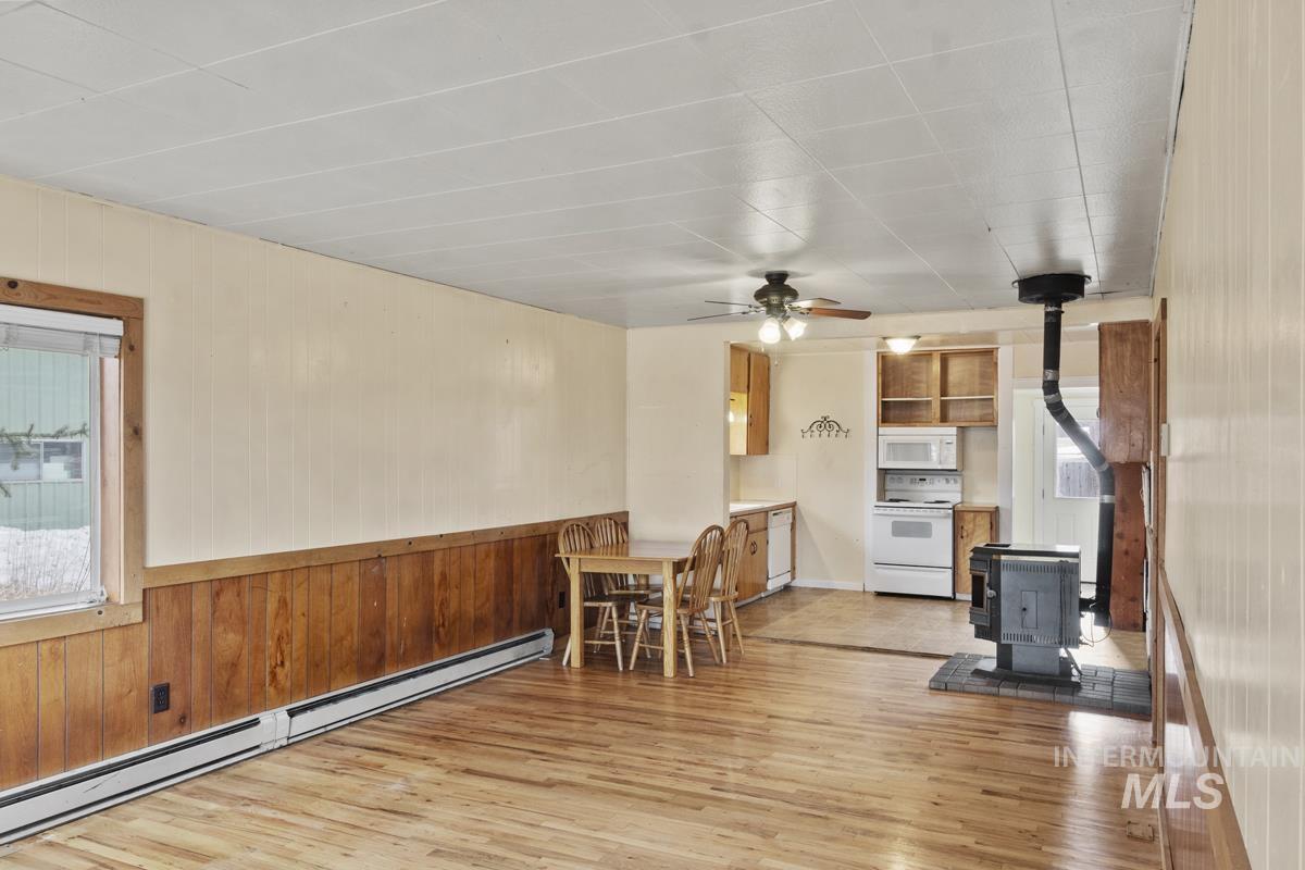 407 S Front Street Property Photo 8