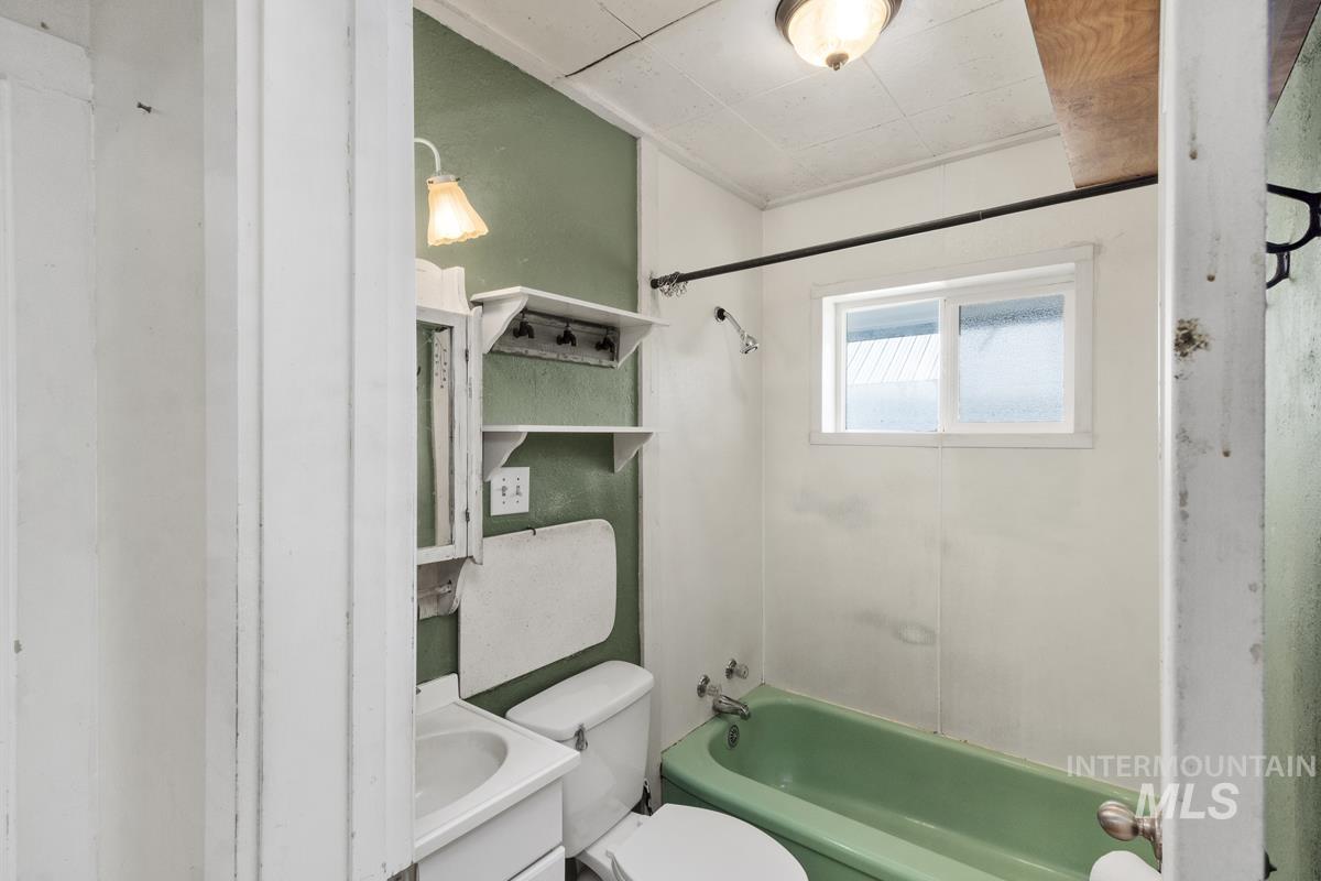407 S Front Street Property Photo 12
