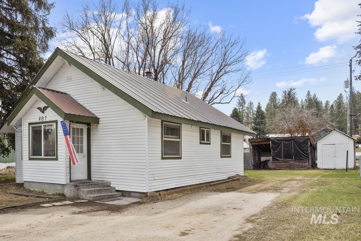 407 S Front Street Property Photo 16