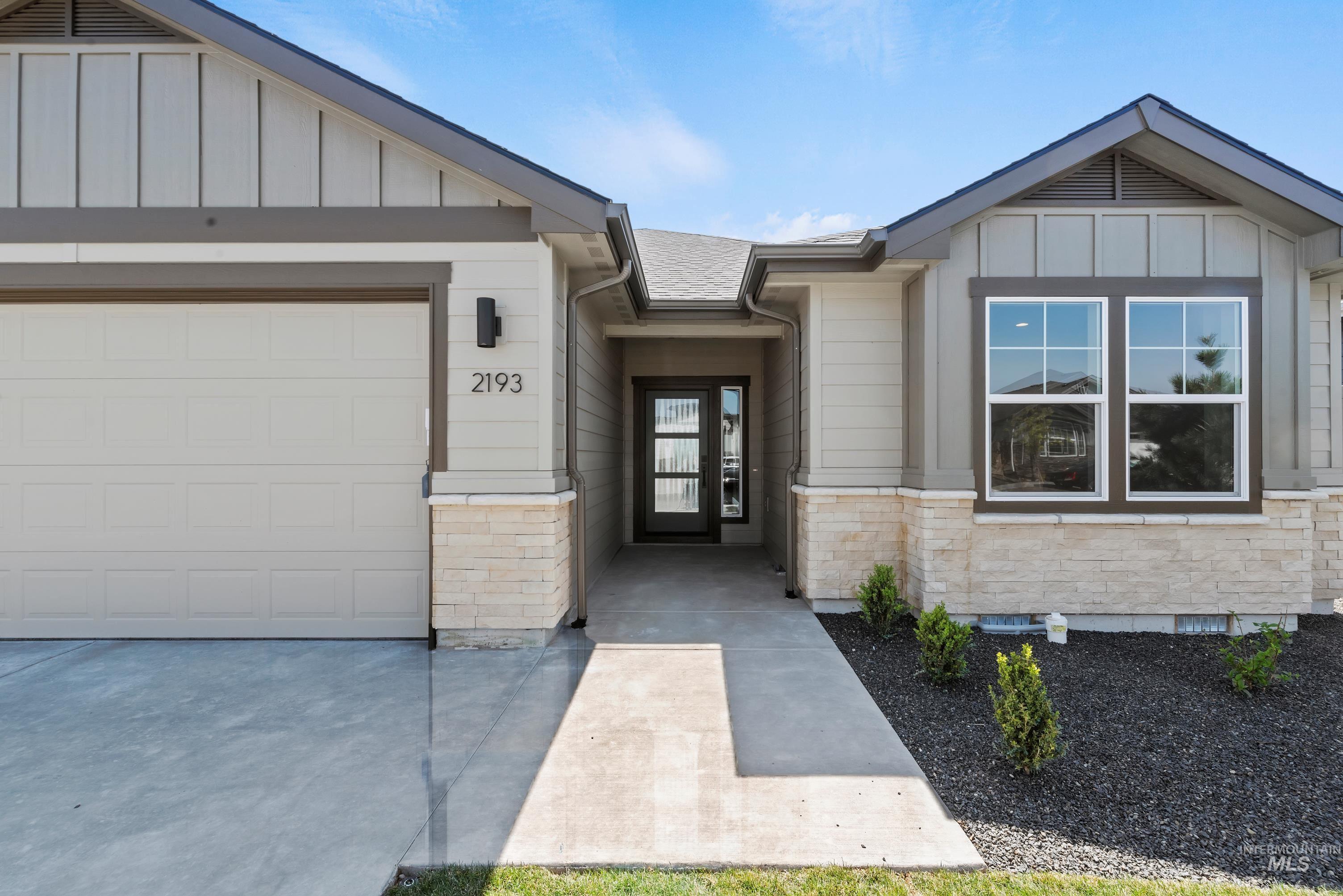 2193 W Egret St. Property Photo 2