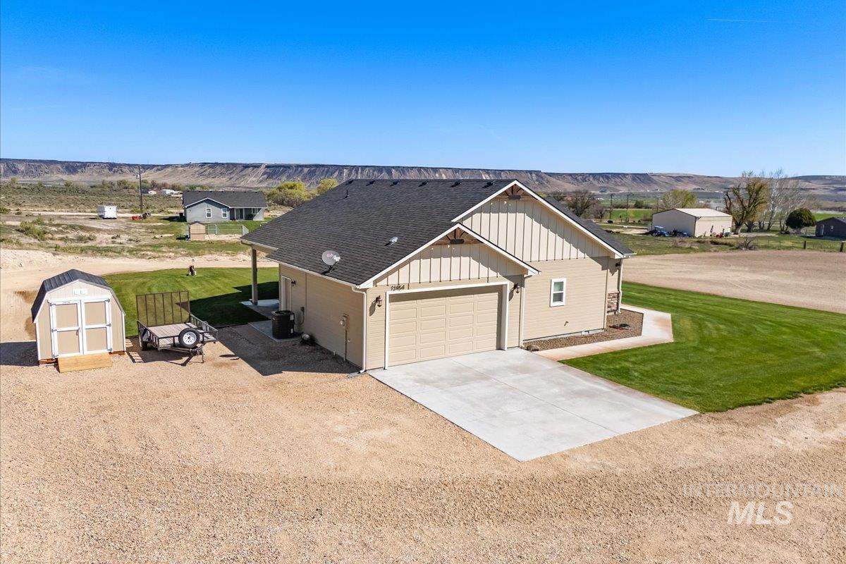 12454 Nighthawk Ln Property Photo 13