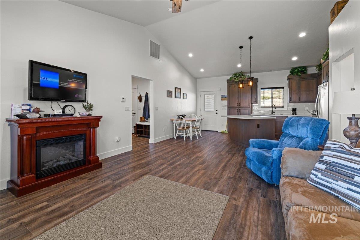 12454 Nighthawk Ln Property Photo 15