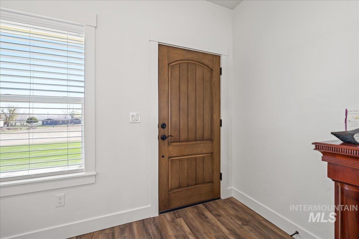 12454 Nighthawk Ln Property Photo 18