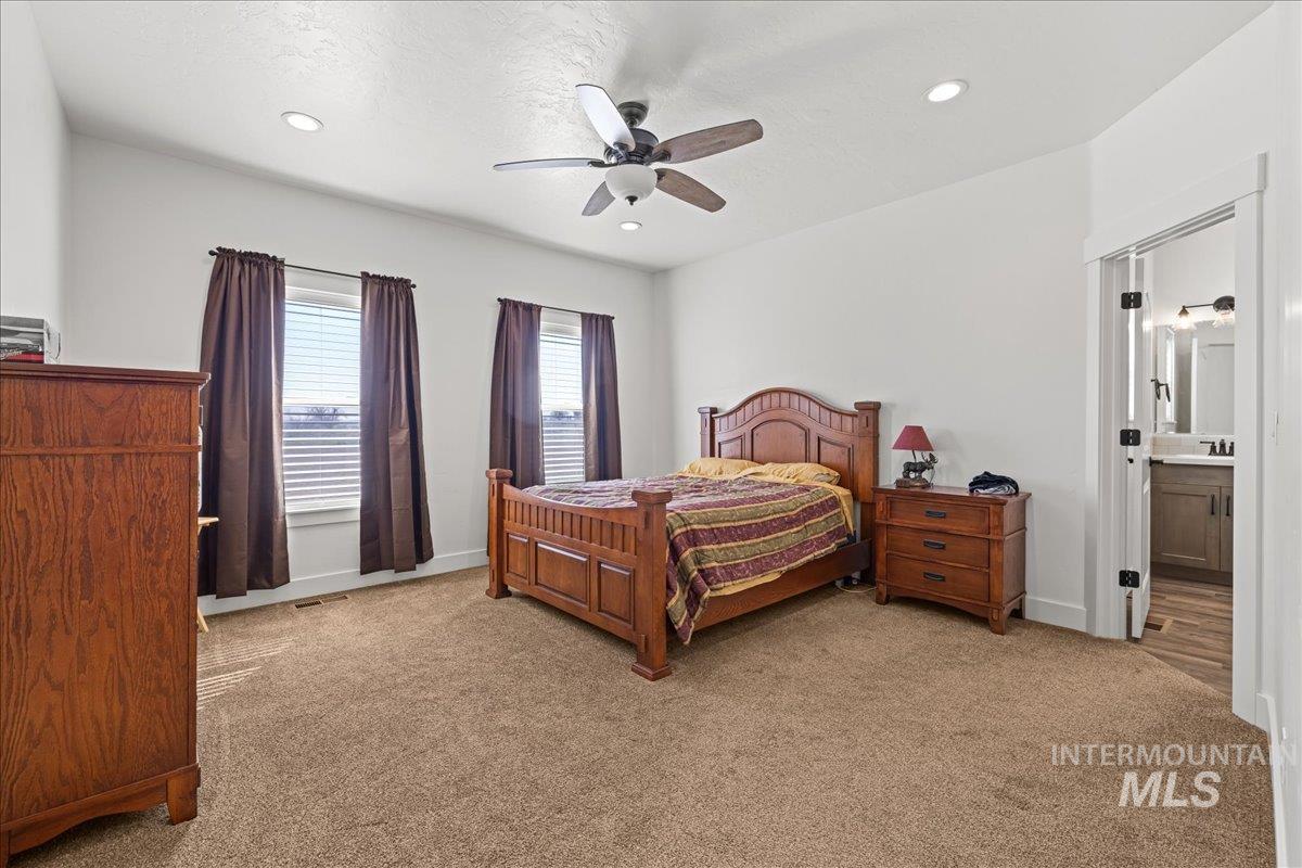 12454 Nighthawk Ln Property Photo 25