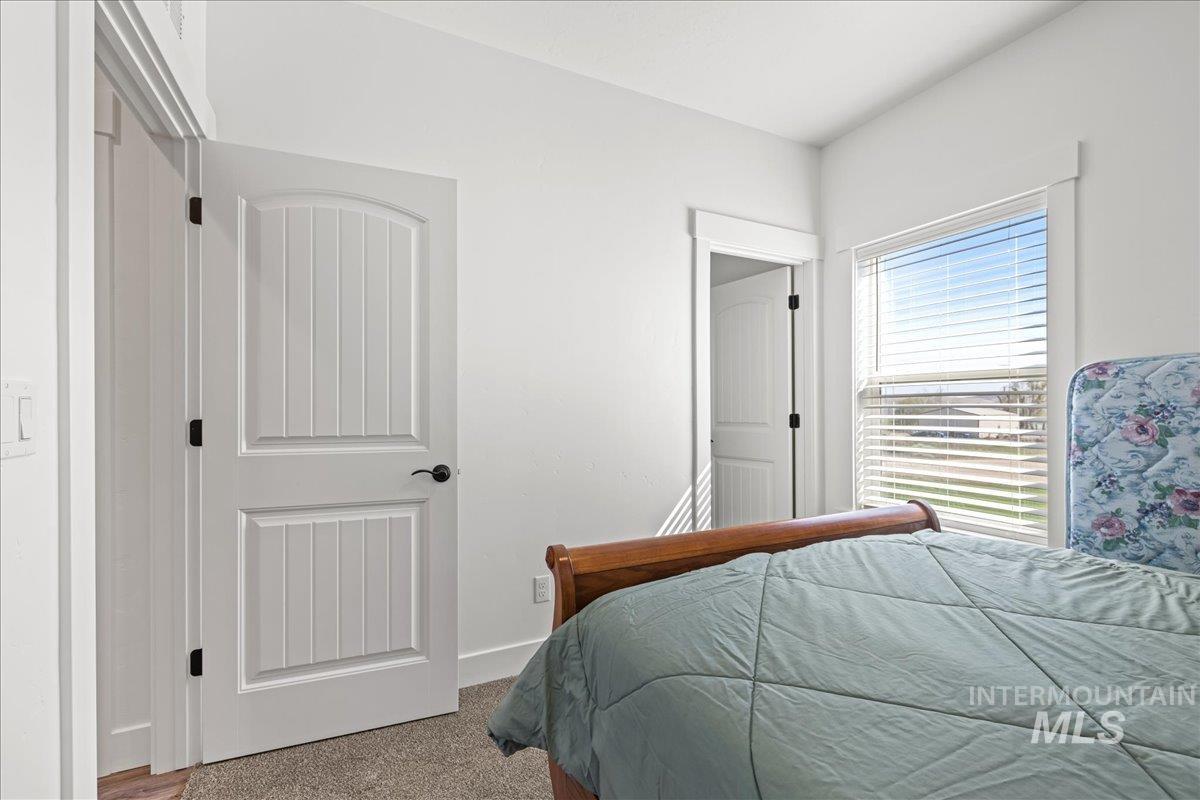 12454 Nighthawk Ln Property Photo 32