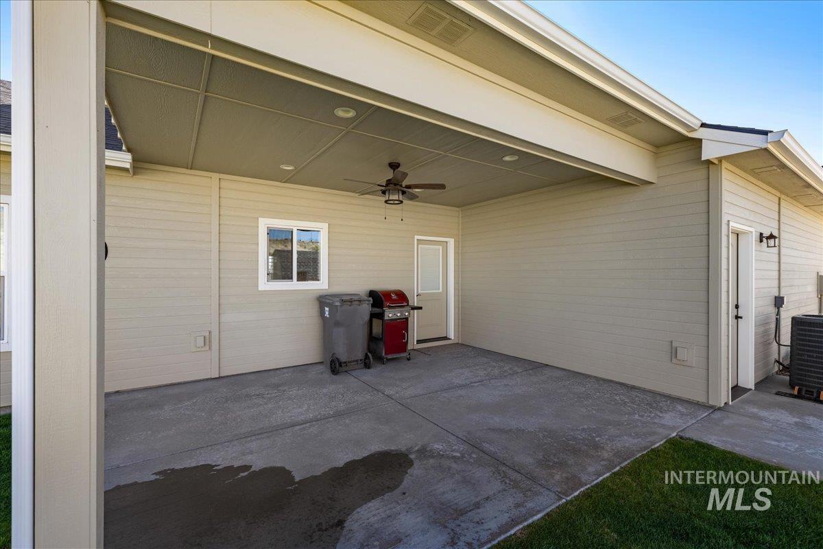 12454 Nighthawk Ln Property Photo 40