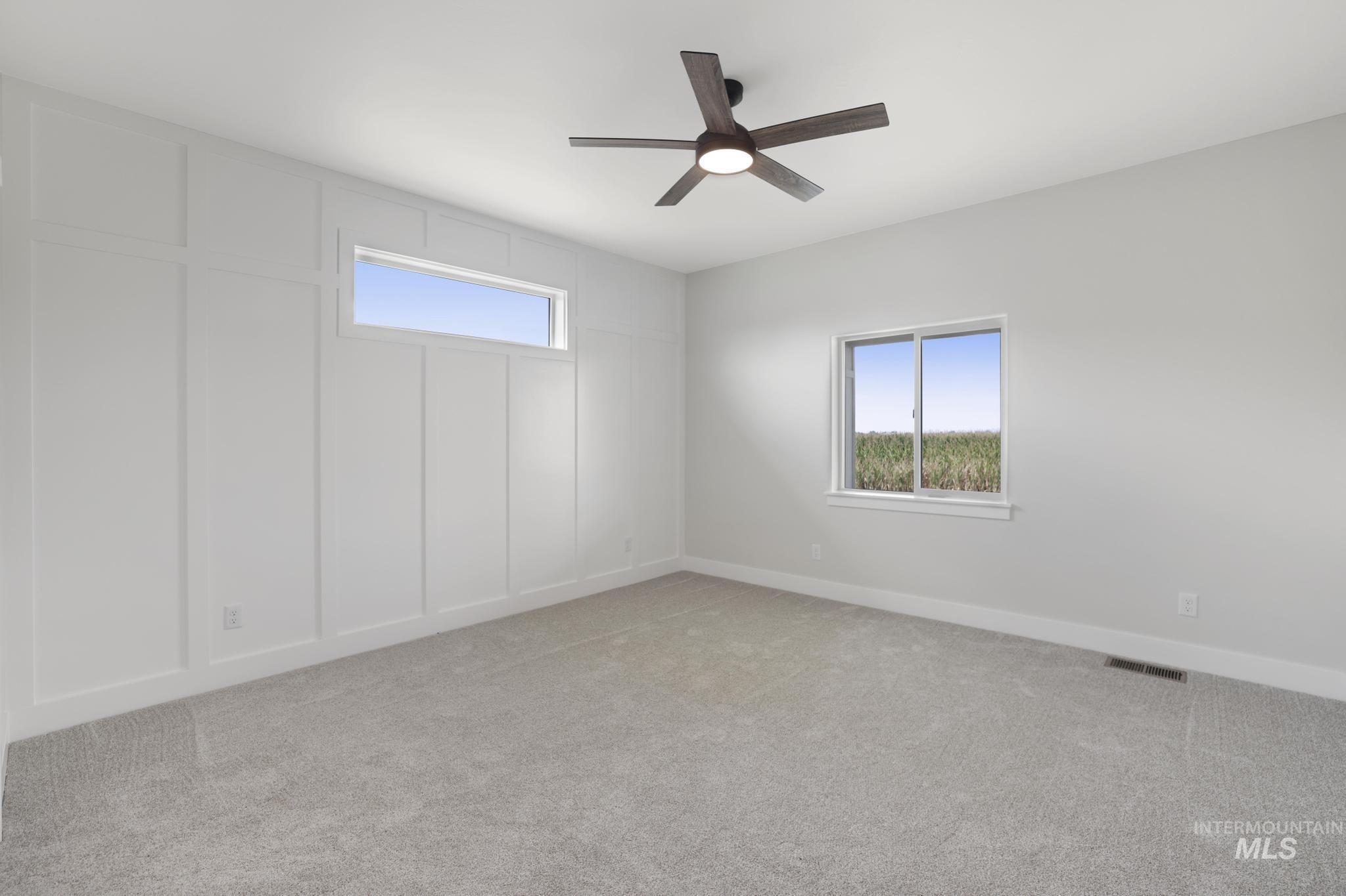 916 23rd Ave E Property Photo 15