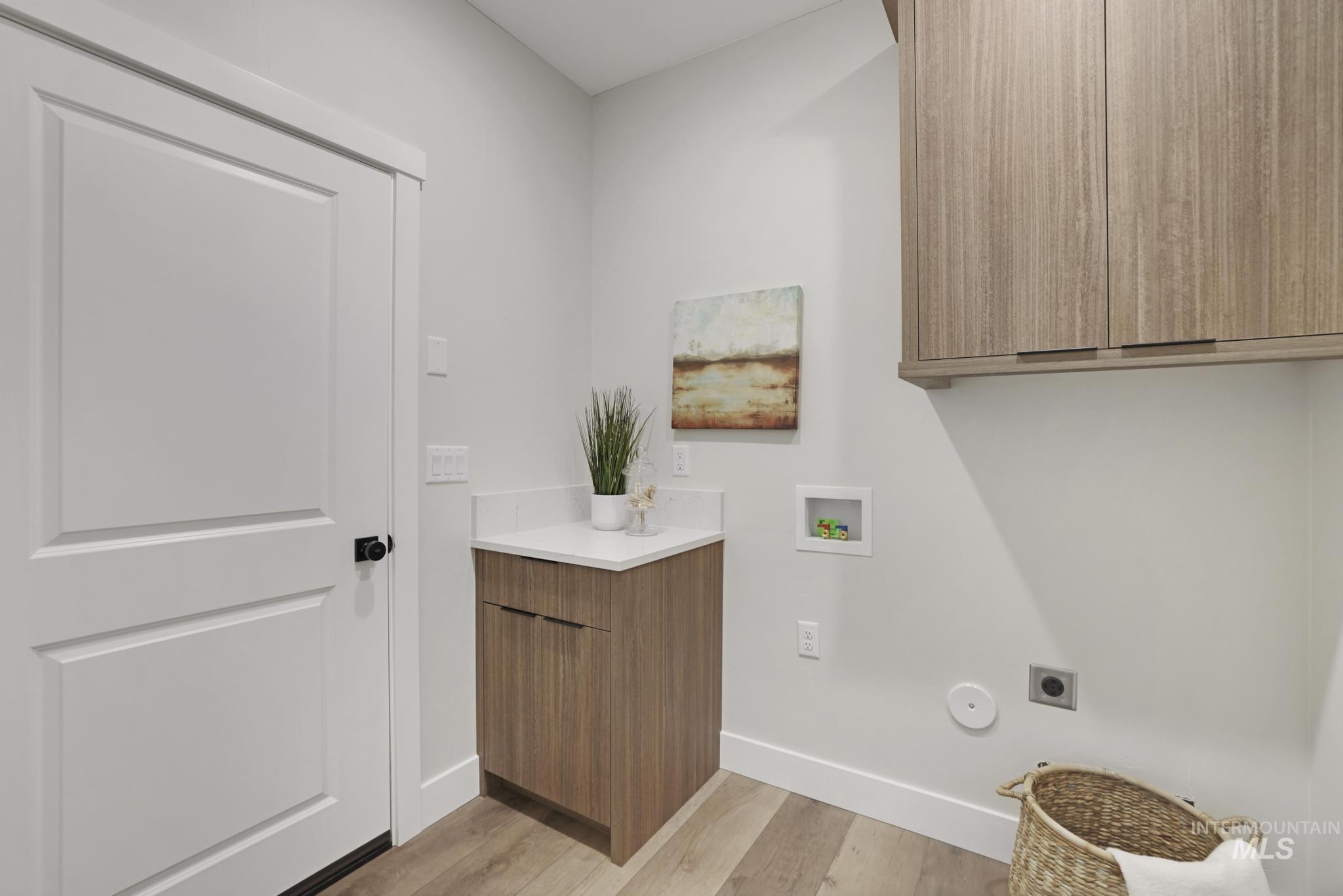 916 23rd Ave E Property Photo 24