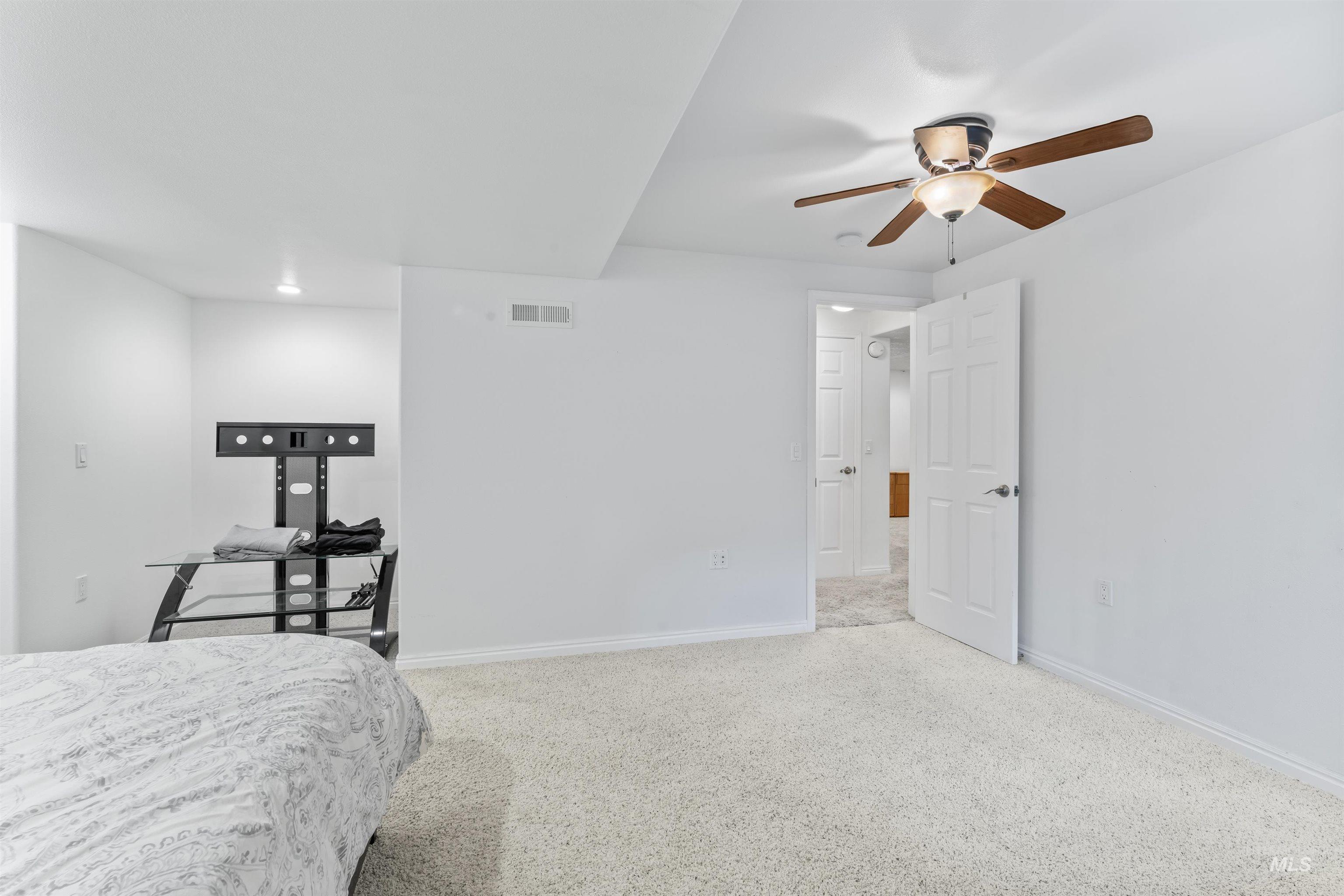 8007 W Scardale Ct. Property Photo 40