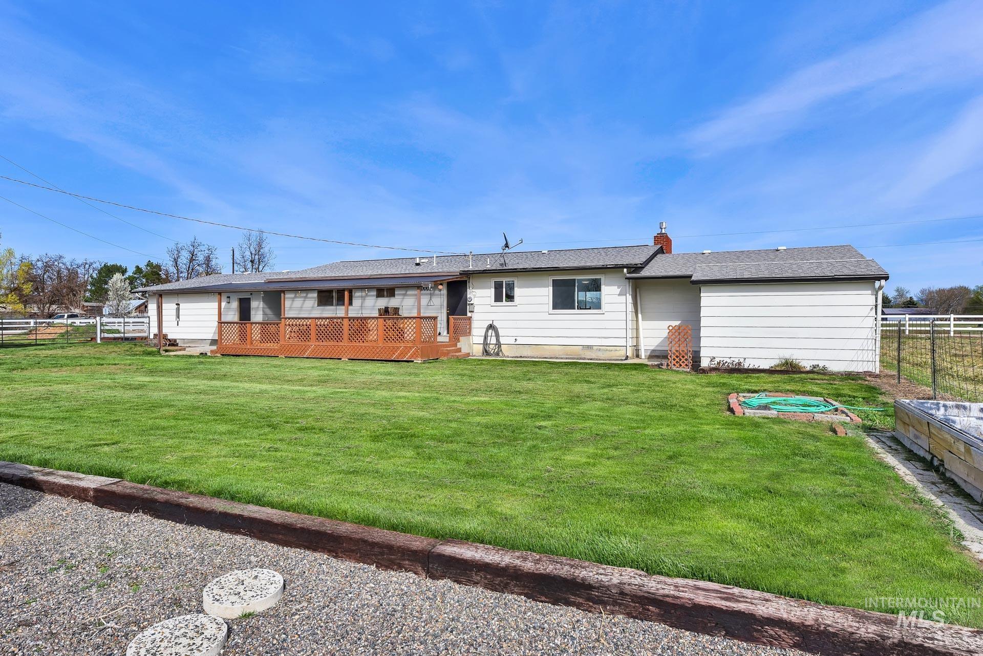 1755 S Artesian Rd. Property Photo 39