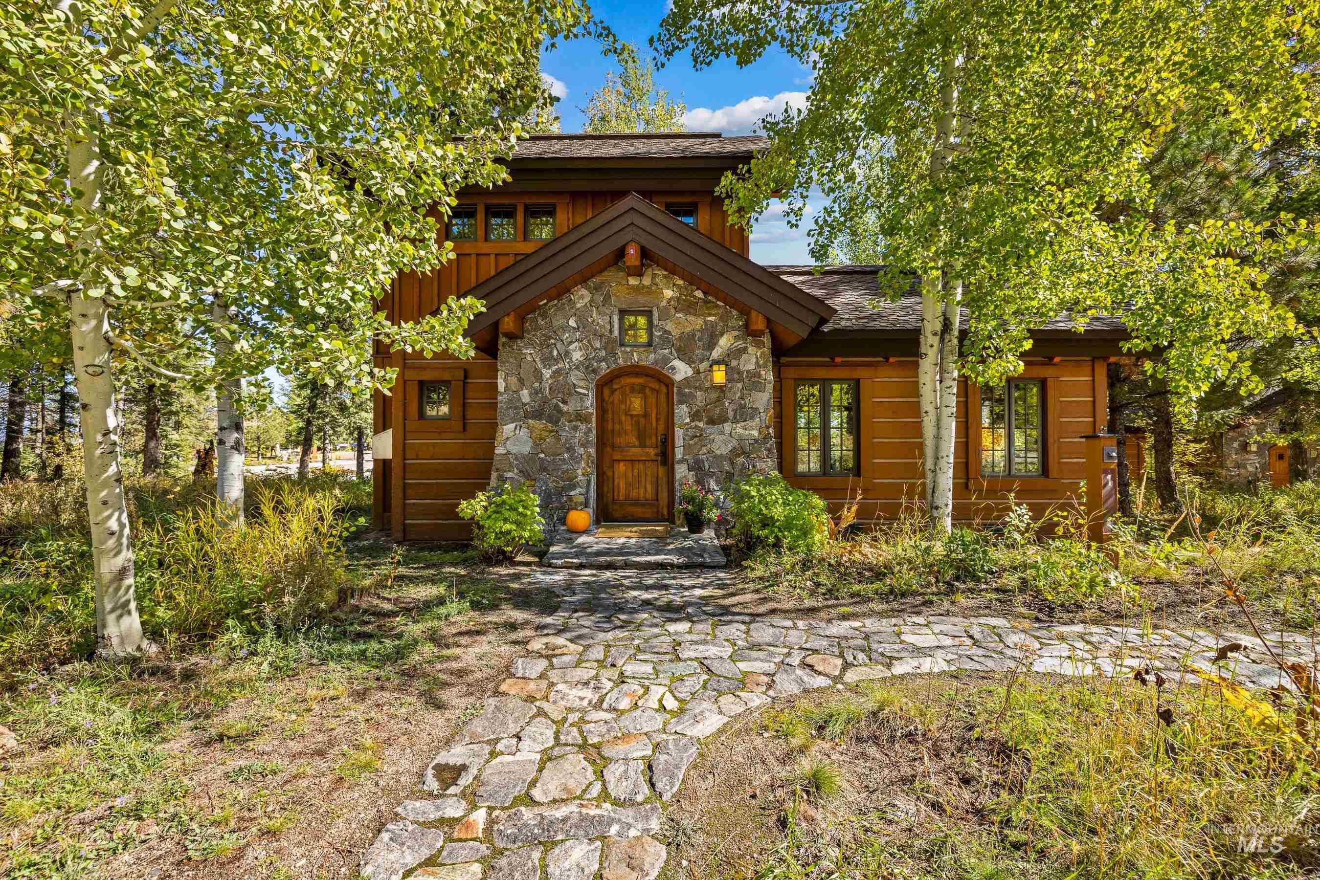 1 Rock Creek Court Property Photo