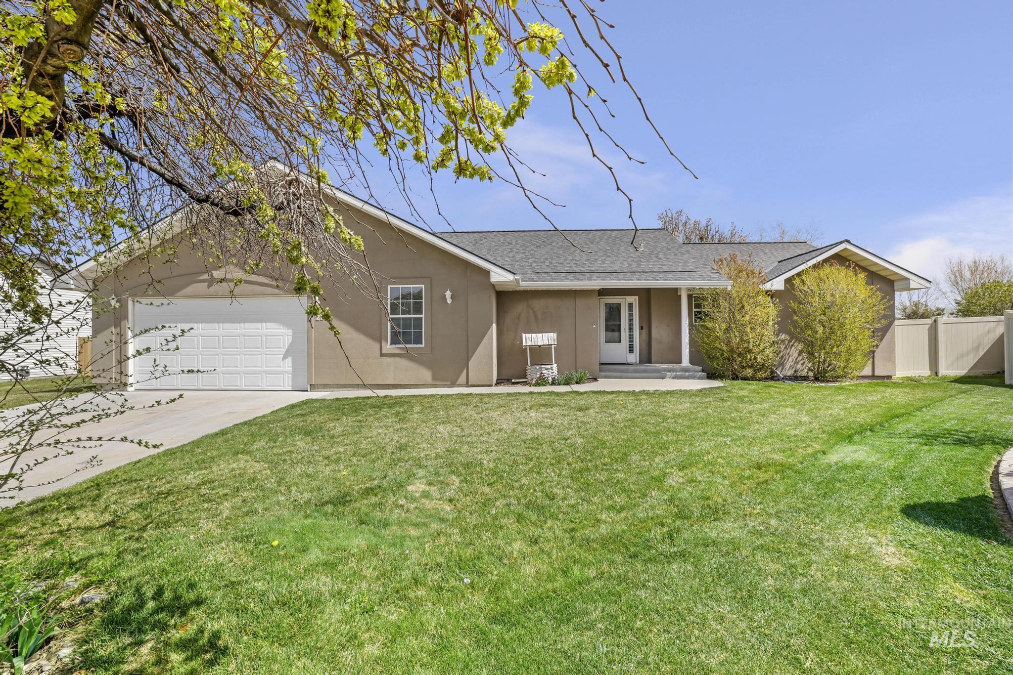 224 Paintbrush Circle Property Photo