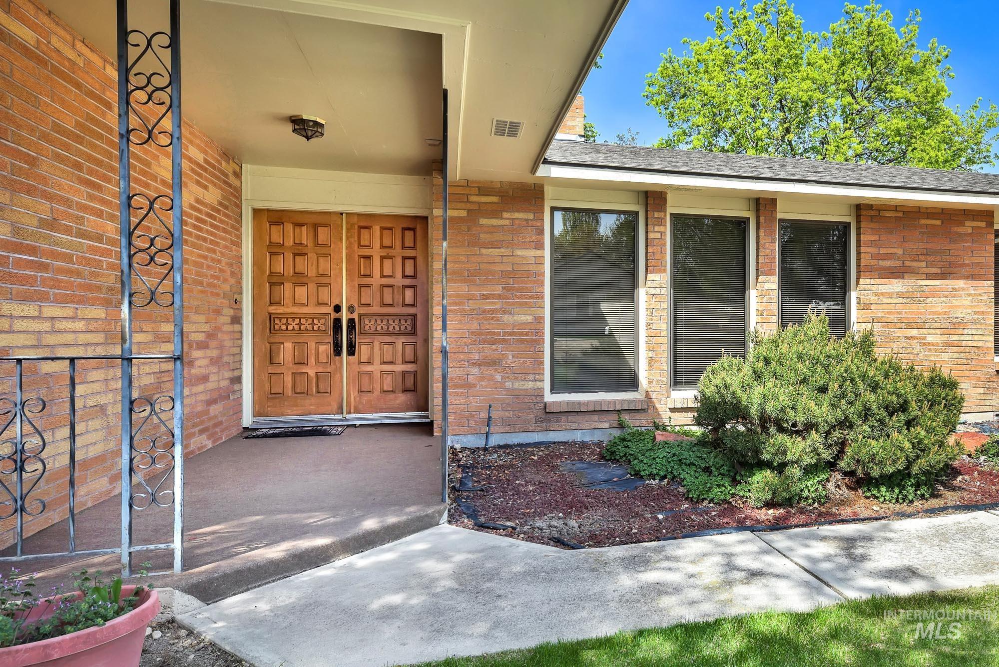 204 Hilldrop St Property Photo 6