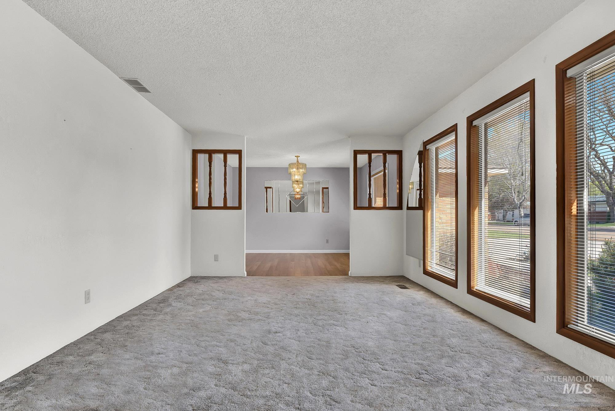 204 Hilldrop St Property Photo 9