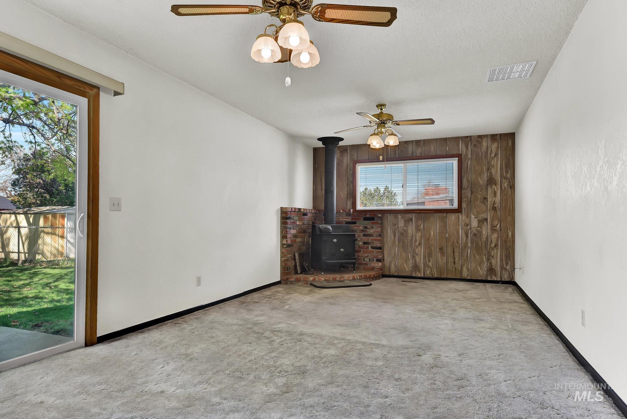 204 Hilldrop St Property Photo 18