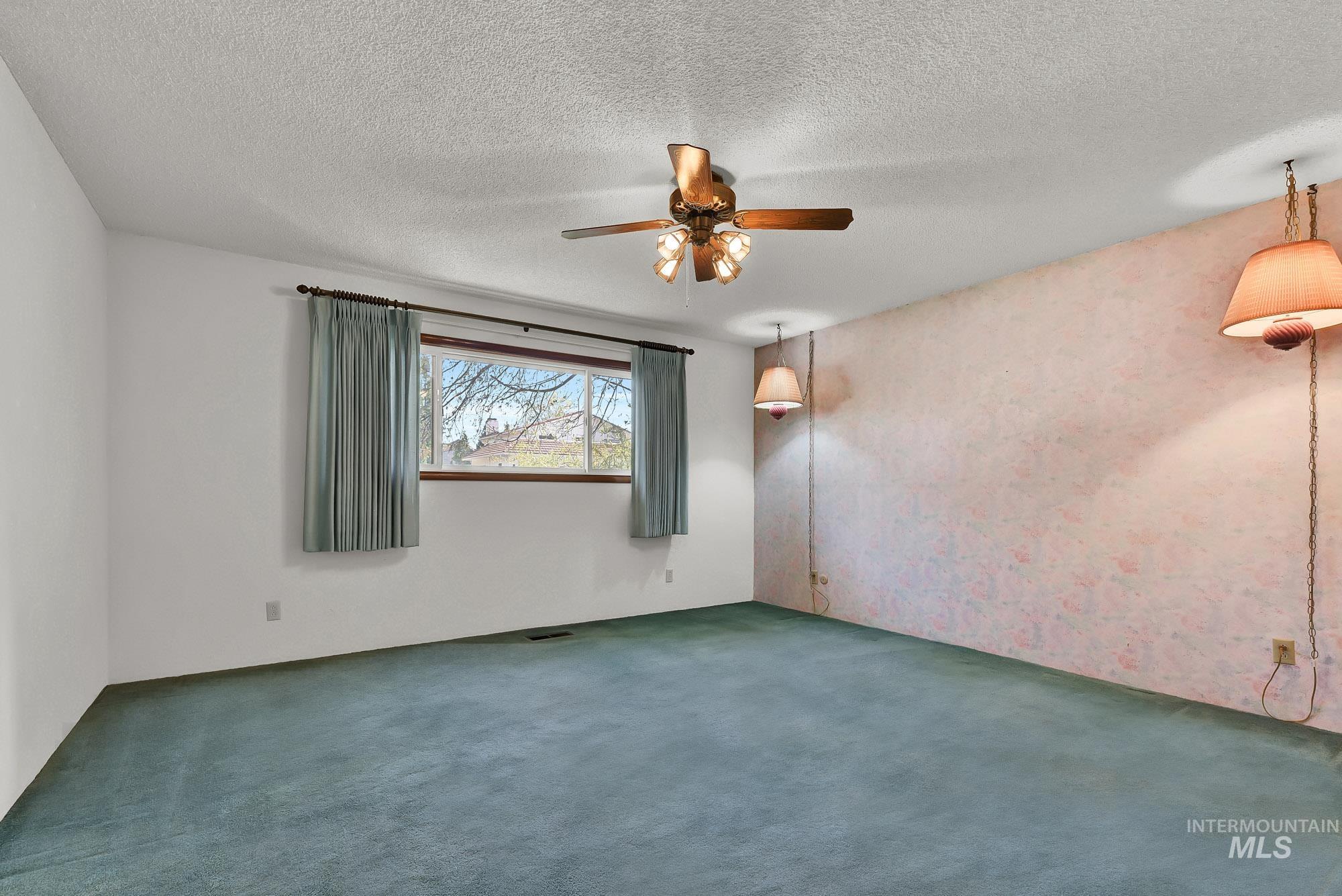 204 Hilldrop St Property Photo 25