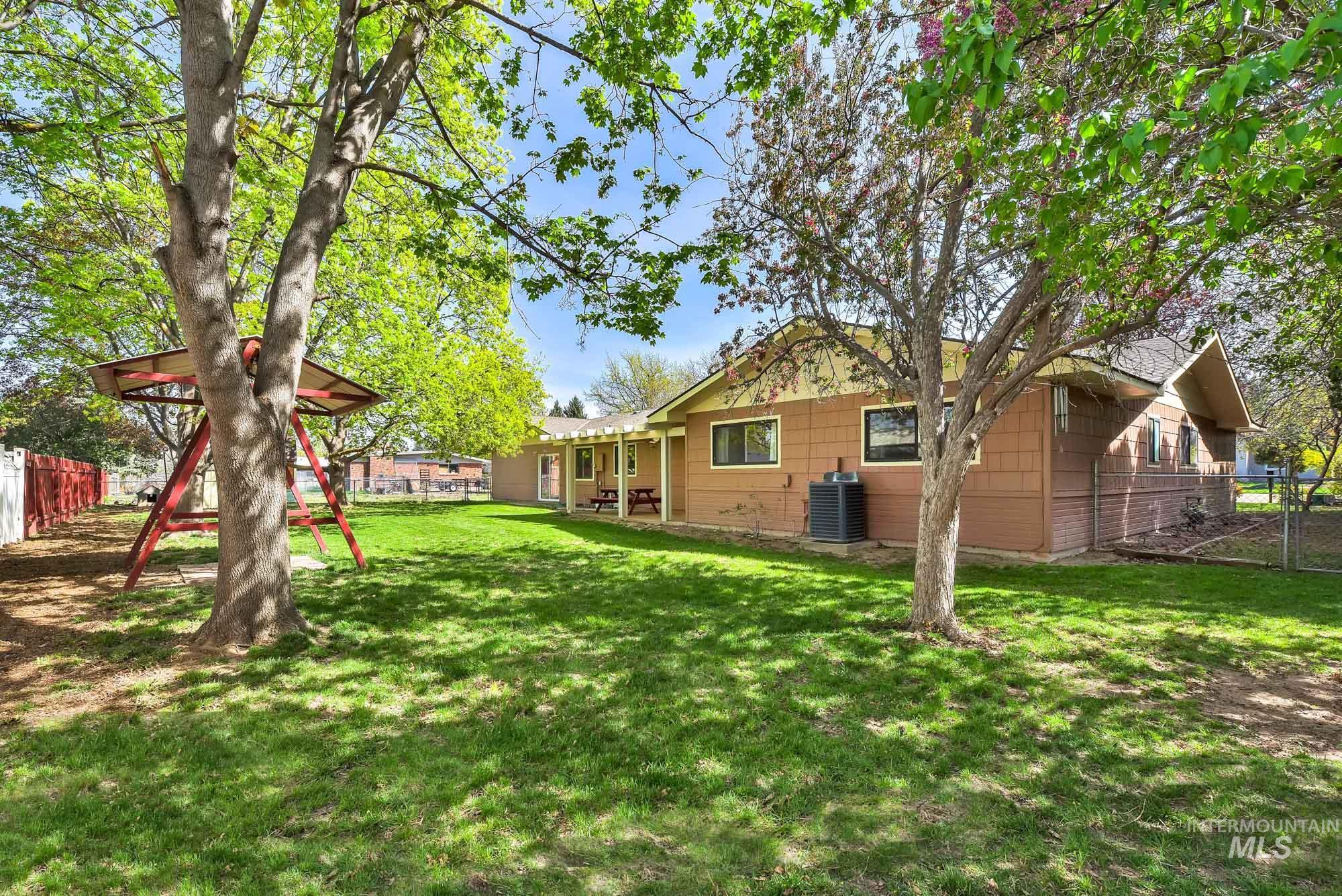 204 Hilldrop St Property Photo 36