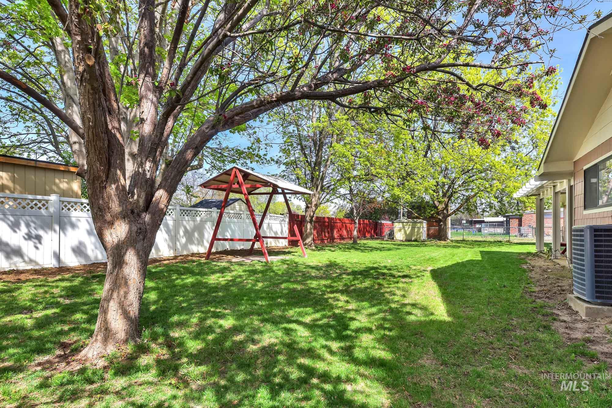 204 Hilldrop St Property Photo 41