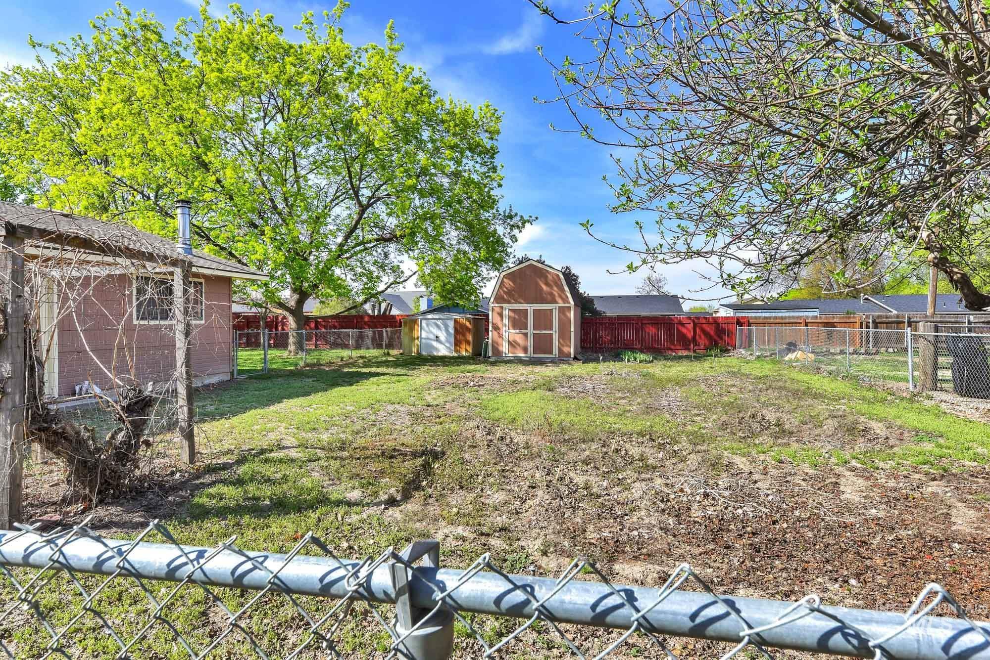 204 Hilldrop St Property Photo 43