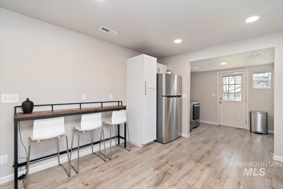 1916 E Oak St. Property Photo 12